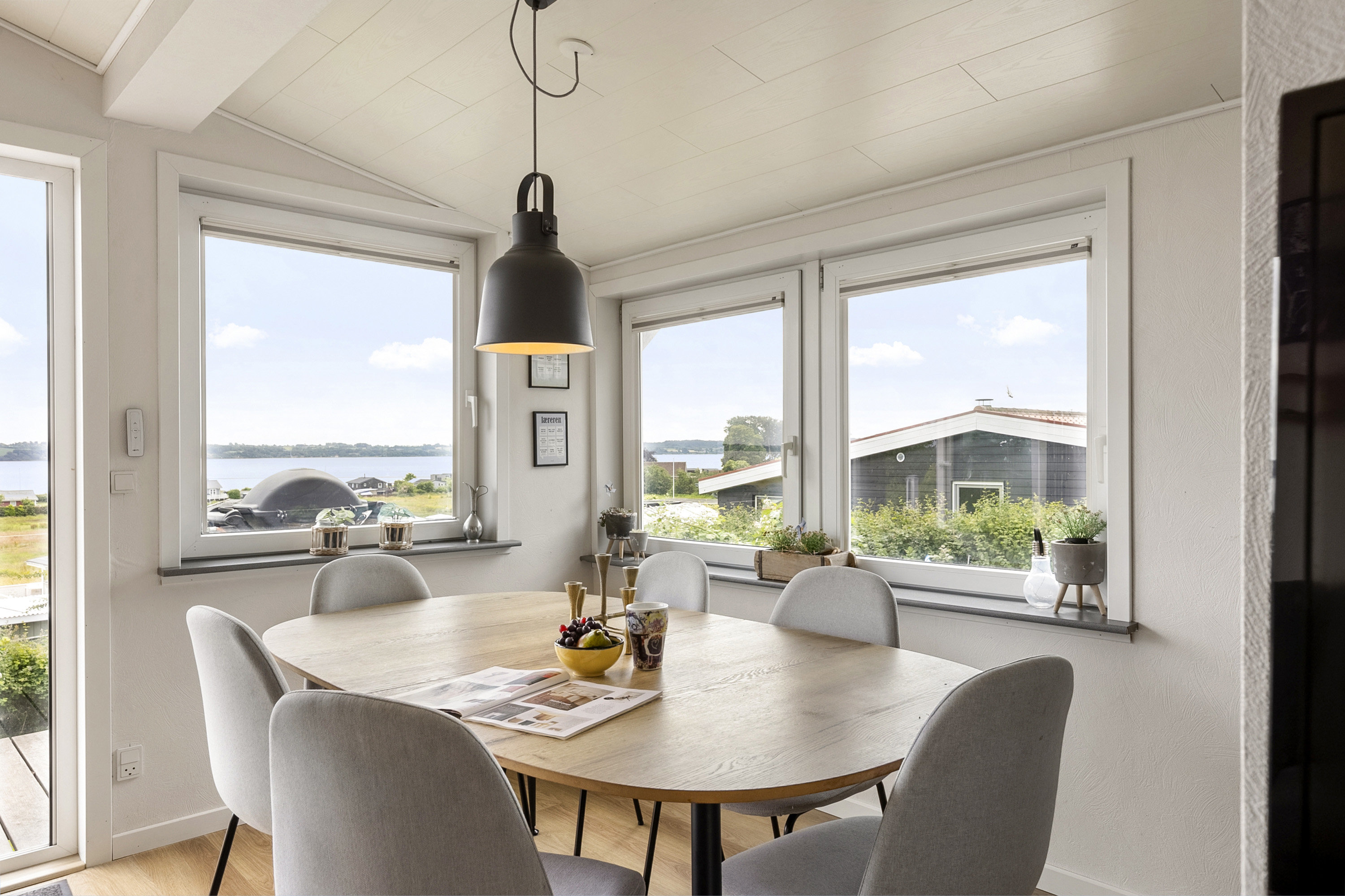 Fremhævet spisestue billede i fuldskærmstilstand. Billede af Skarkær 128, Skarrev, 6200 Aabenraa