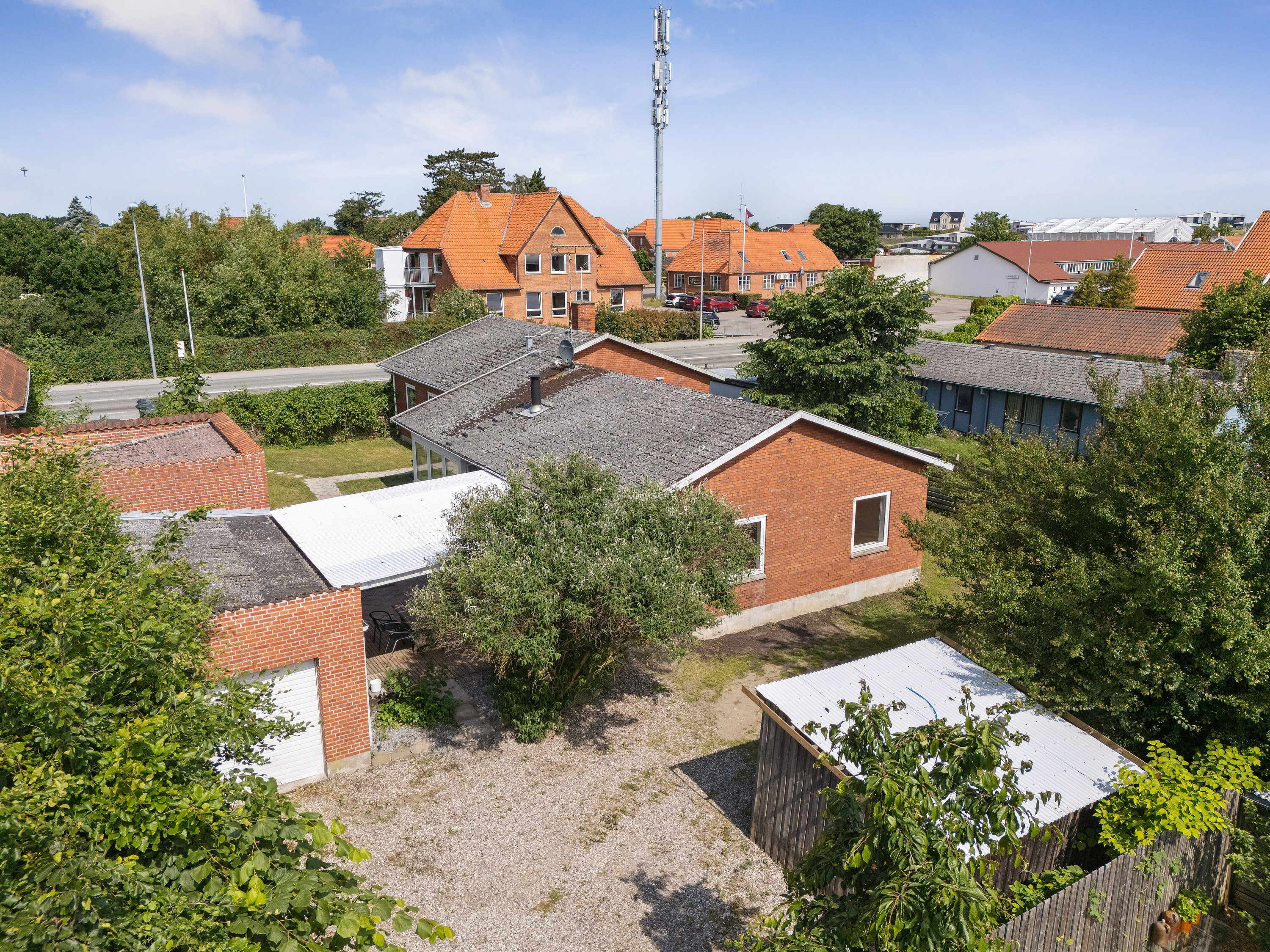 Fremhævet luftfoto billede i fuldskærmstilstand. Billede af Holbækvej 29, 4560 Vig