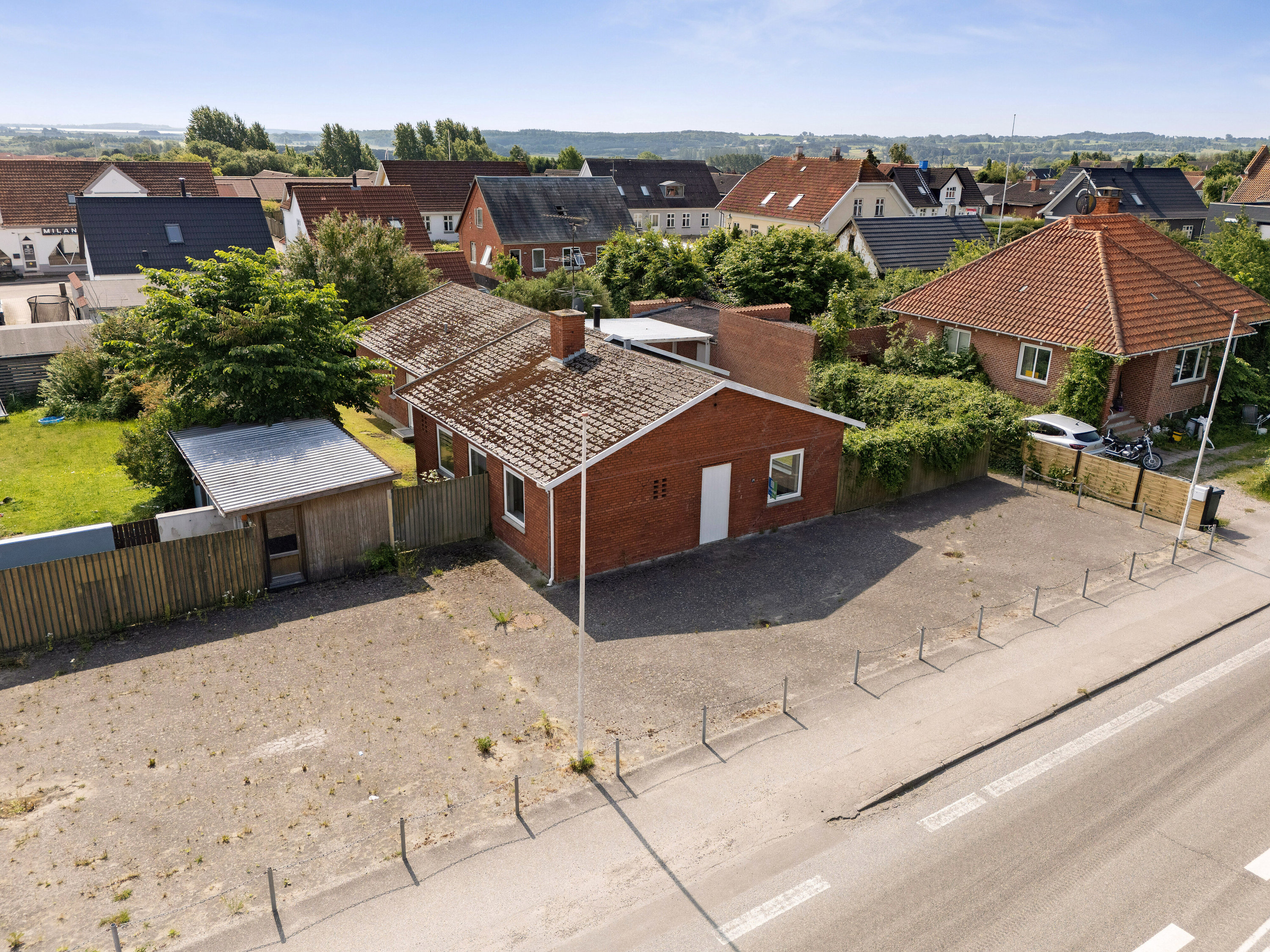 Fremhævet set fra vejen billede i fuldskærmstilstand. Billede af Holbækvej 29, 4560 Vig