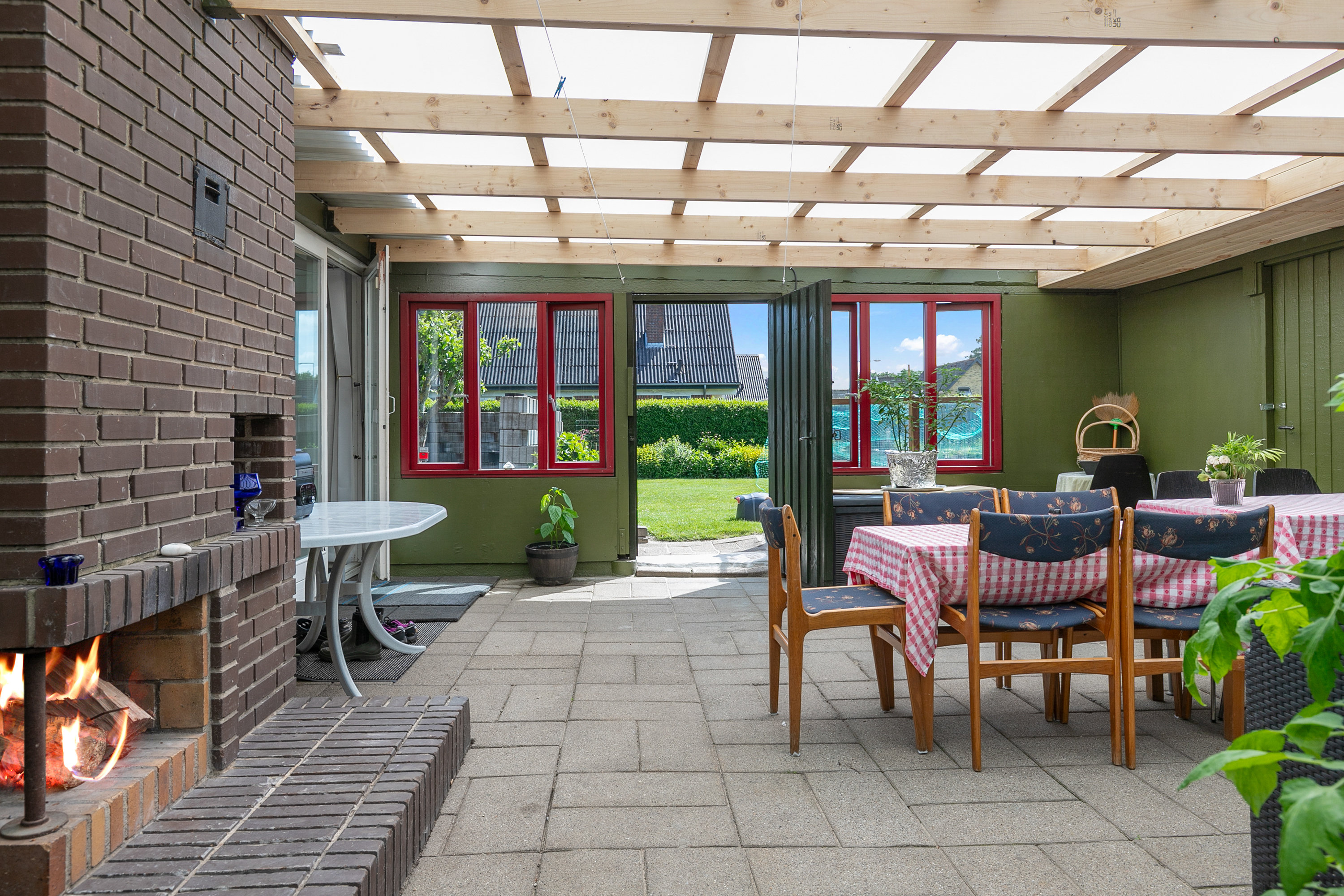 Fremhævet overdækket terrasse billede i fuldskærmstilstand. Billede af Hvedemarken 8, 9490 Pandrup