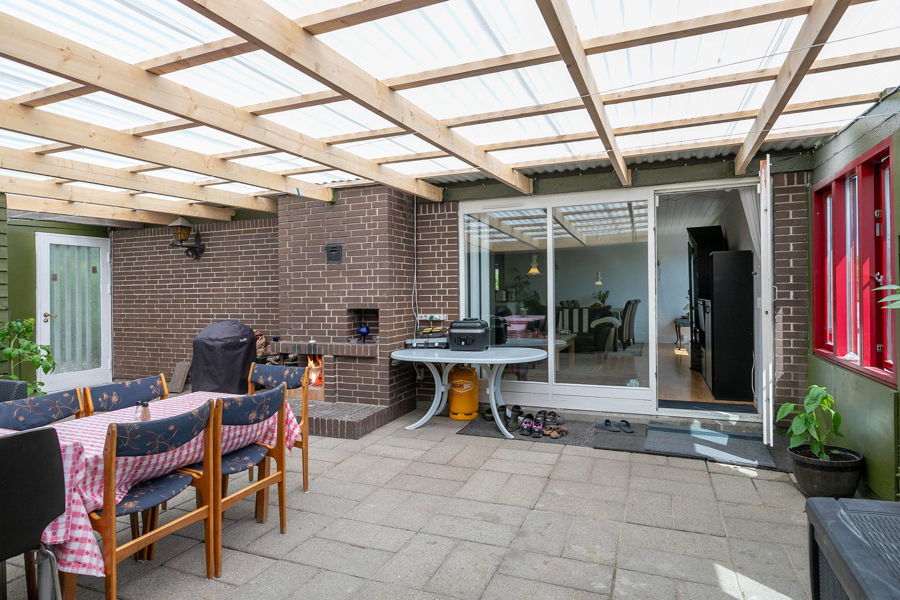 Fremhævet overdækket terrasse billede i fuldskærmstilstand. Billede af Hvedemarken 8, 9490 Pandrup
