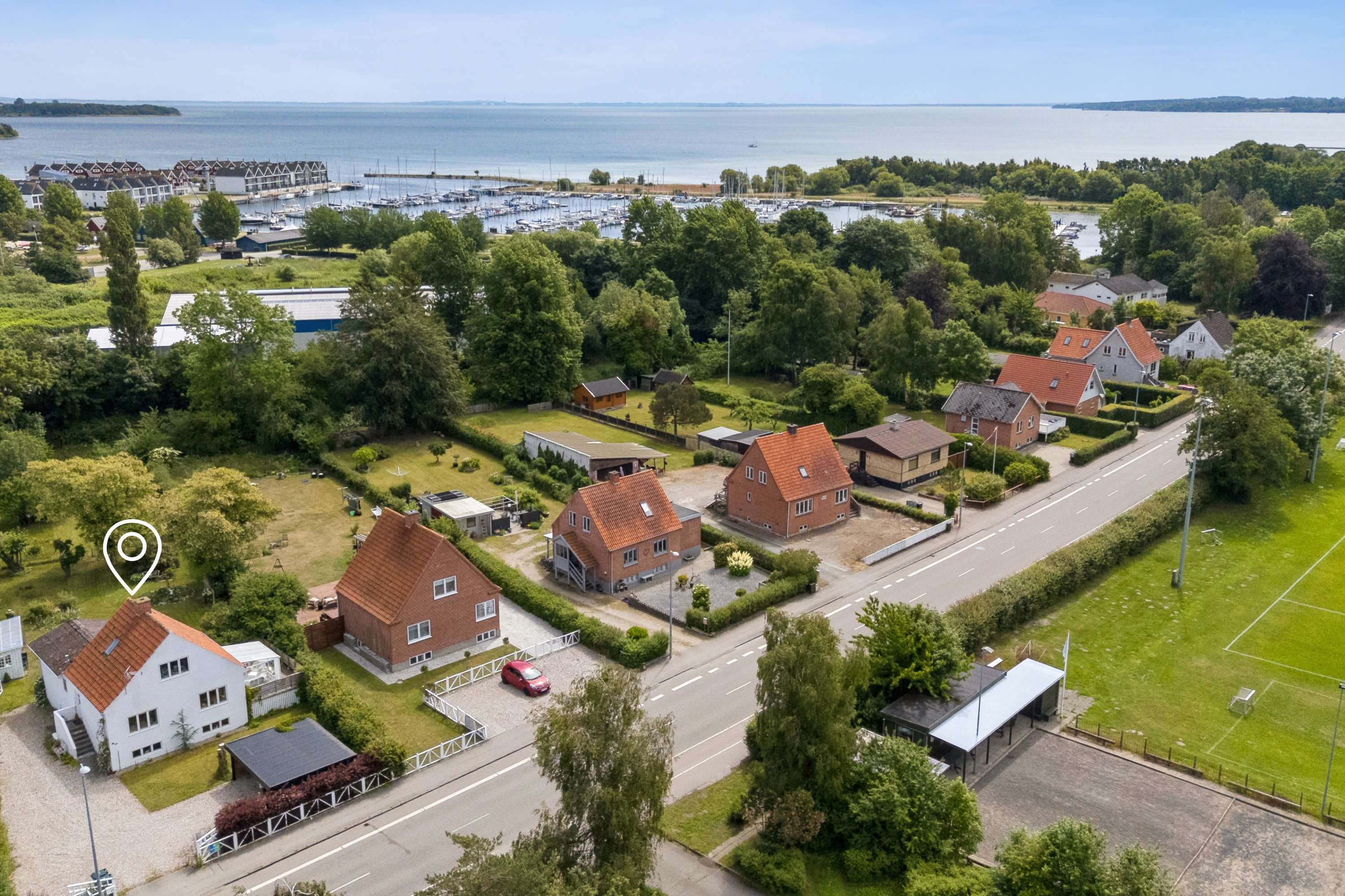 Fremhævet luftfoto billede i fuldskærmstilstand. Billede af Egebjergvej 47, 4500 Nykøbing Sj