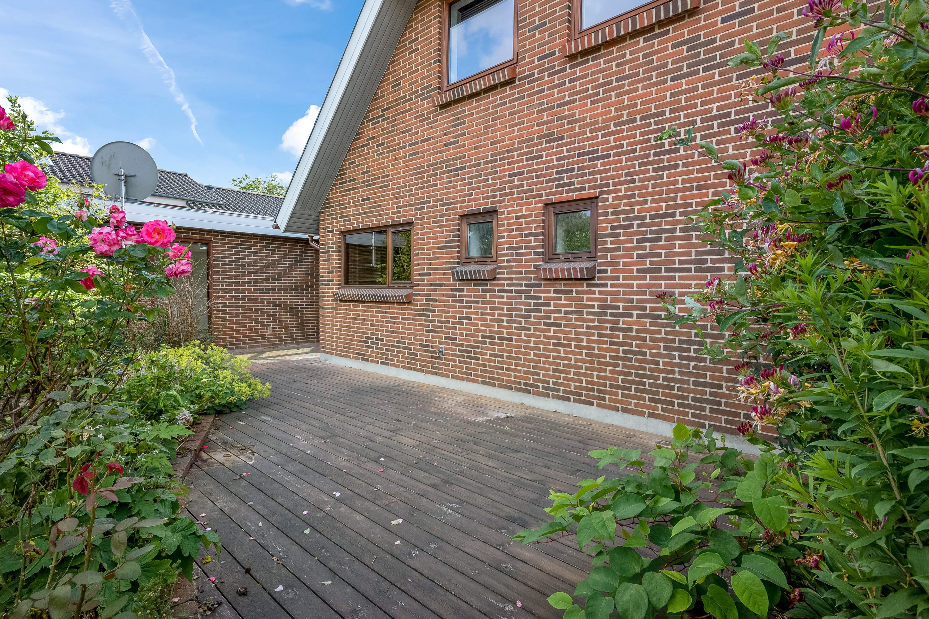 Fremhævet terrasse billede i fuldskærmstilstand. Billede af Tannebækvej 20, Nørlem, 7620 Lemvig