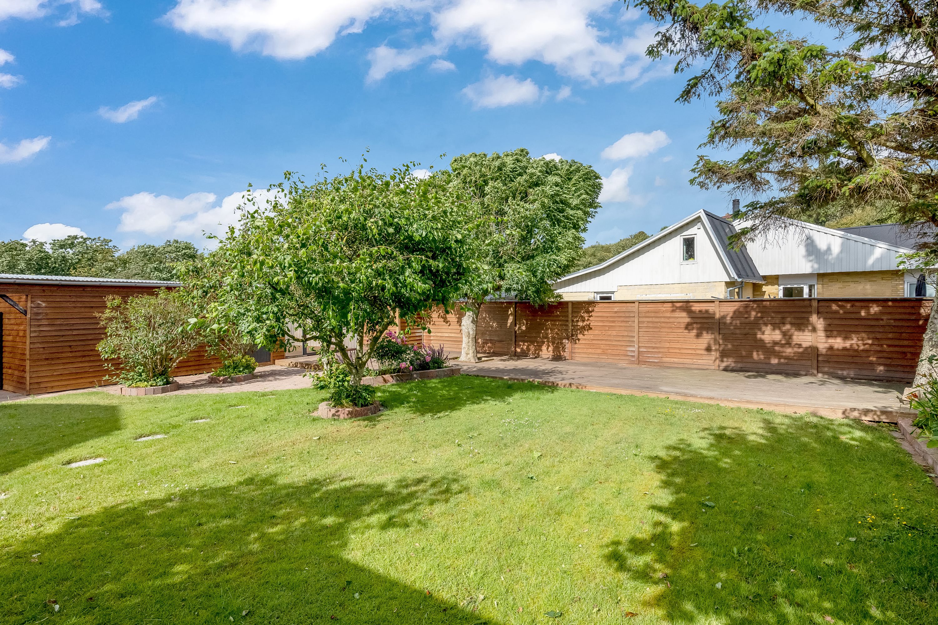 Fremhævet have billede i fuldskærmstilstand. Billede af Tannebækvej 20, Nørlem, 7620 Lemvig