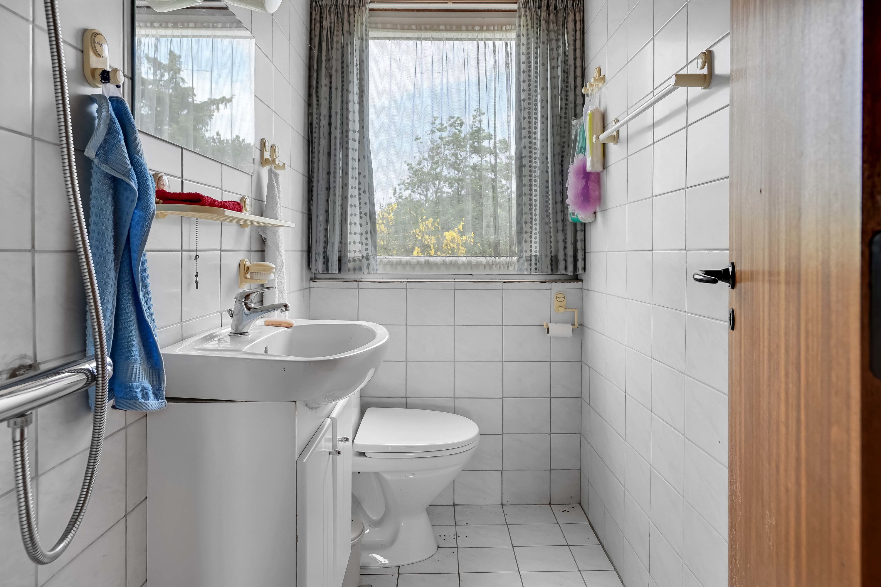 Fremhævet toilet billede i fuldskærmstilstand. Billede af Skrænten 1, Rindby Strand, 6720 Fanø