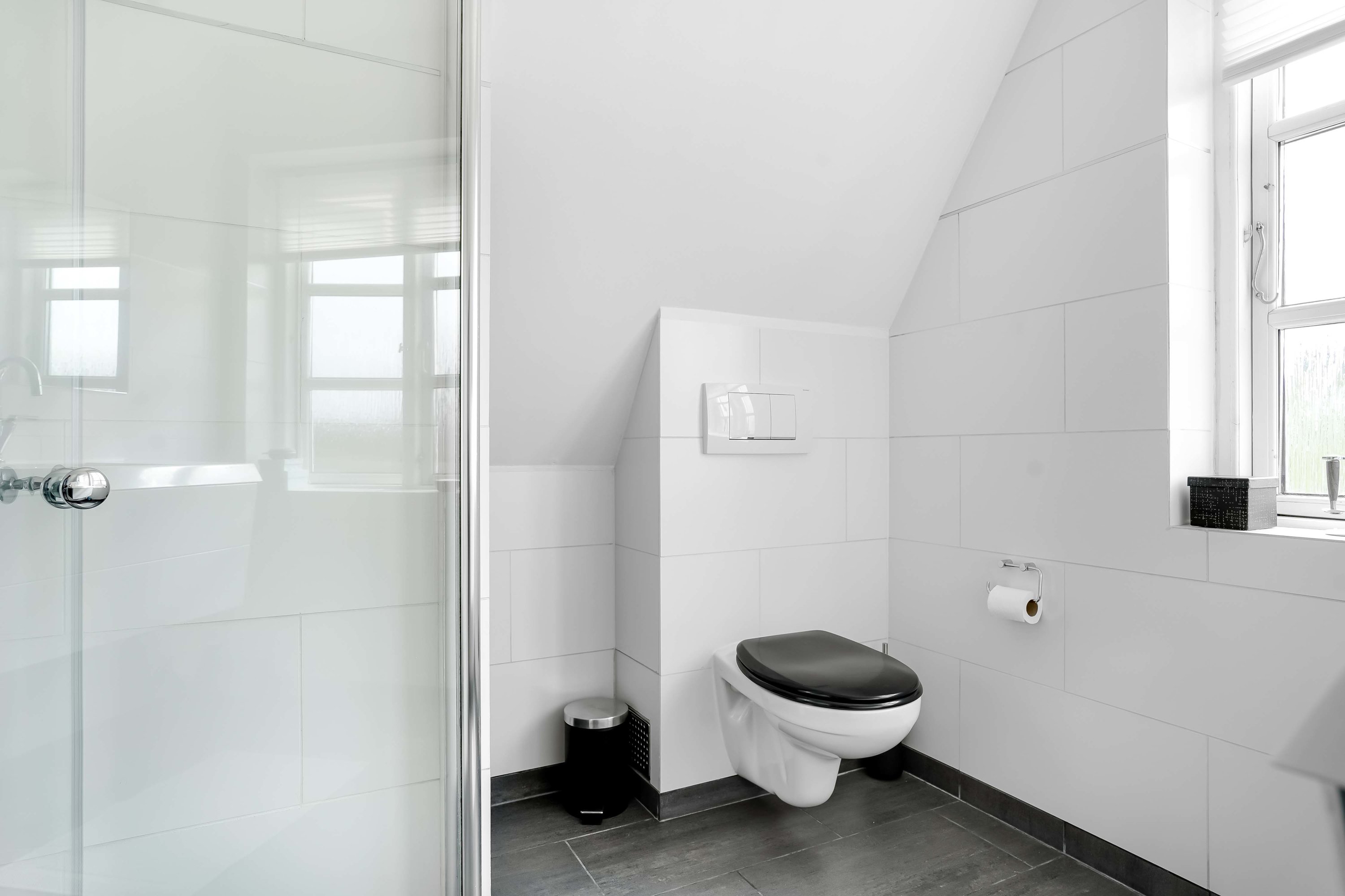 Fremhævet toilet billede i fuldskærmstilstand. Billede af Købkesvej 7, 5230 Odense M