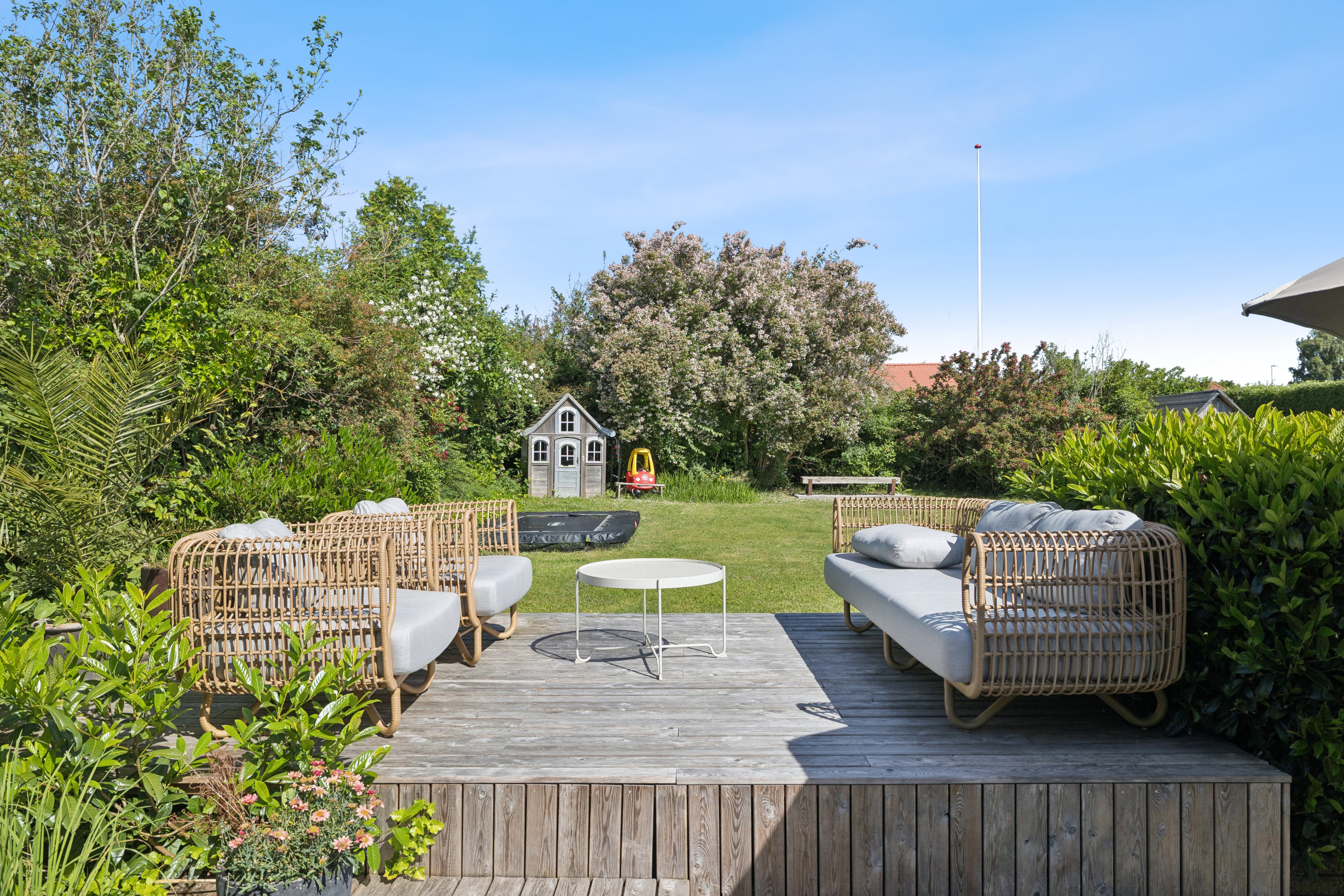 Fremhævet terrasse billede i fuldskærmstilstand. Billede af Cortinavej 6, Stilling, 8660 Skanderborg