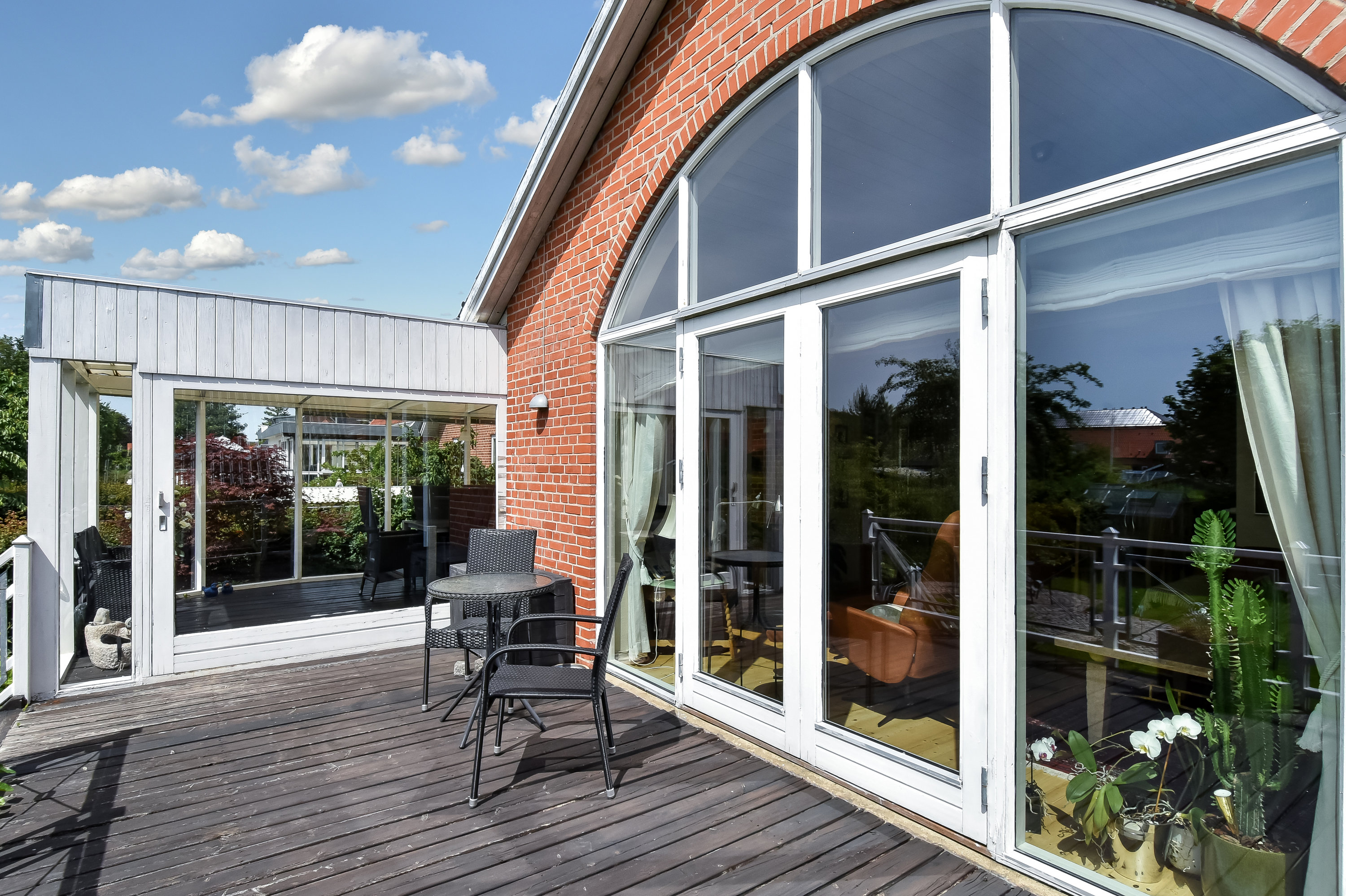 Fremhævet terrasse billede i fuldskærmstilstand. Billede af Holbækvej 34, 7400 Herning