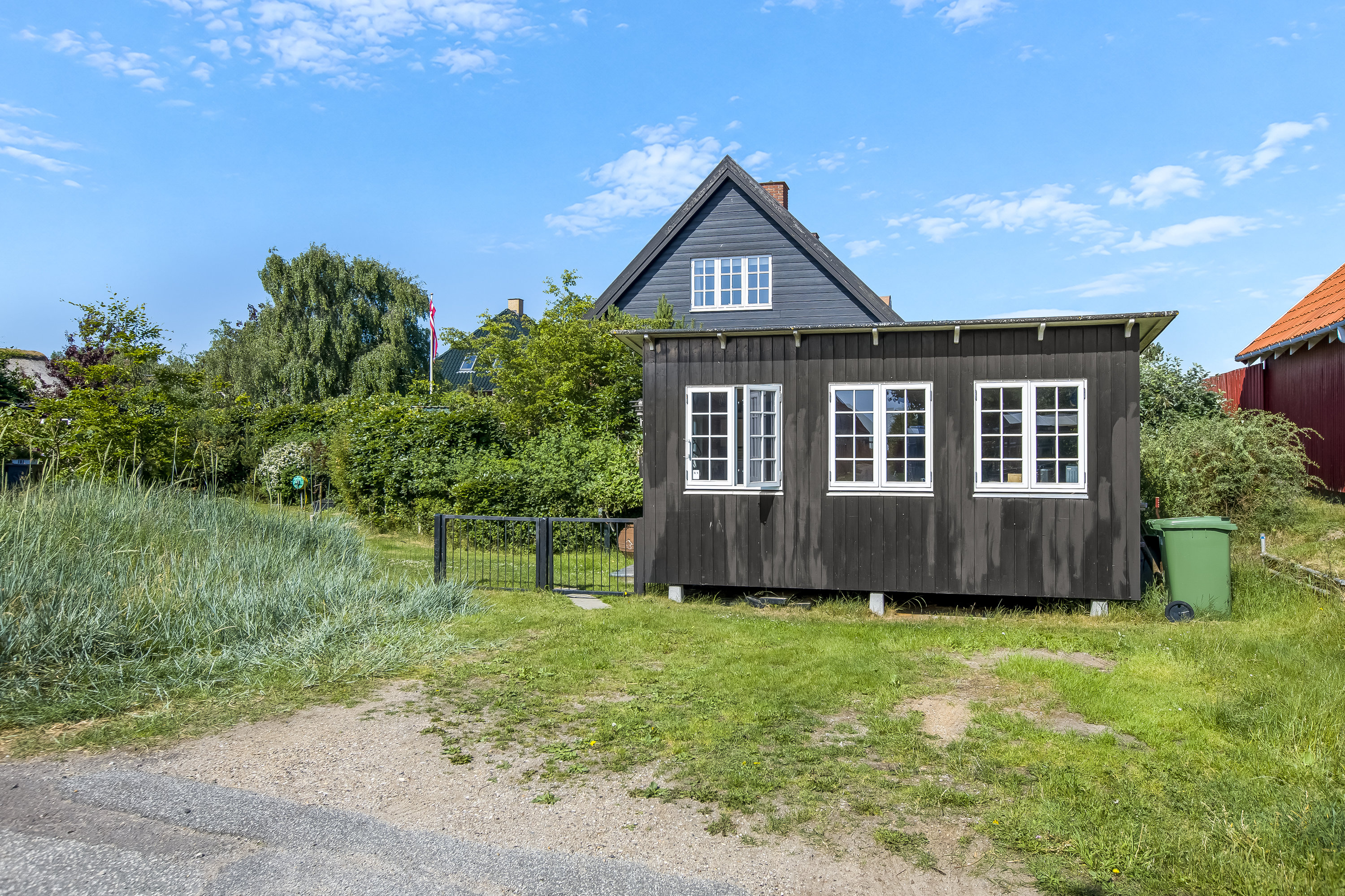 Fremhævet facade billede i fuldskærmstilstand. Billede af Batterivej 2, Nordby, 6720 Fanø