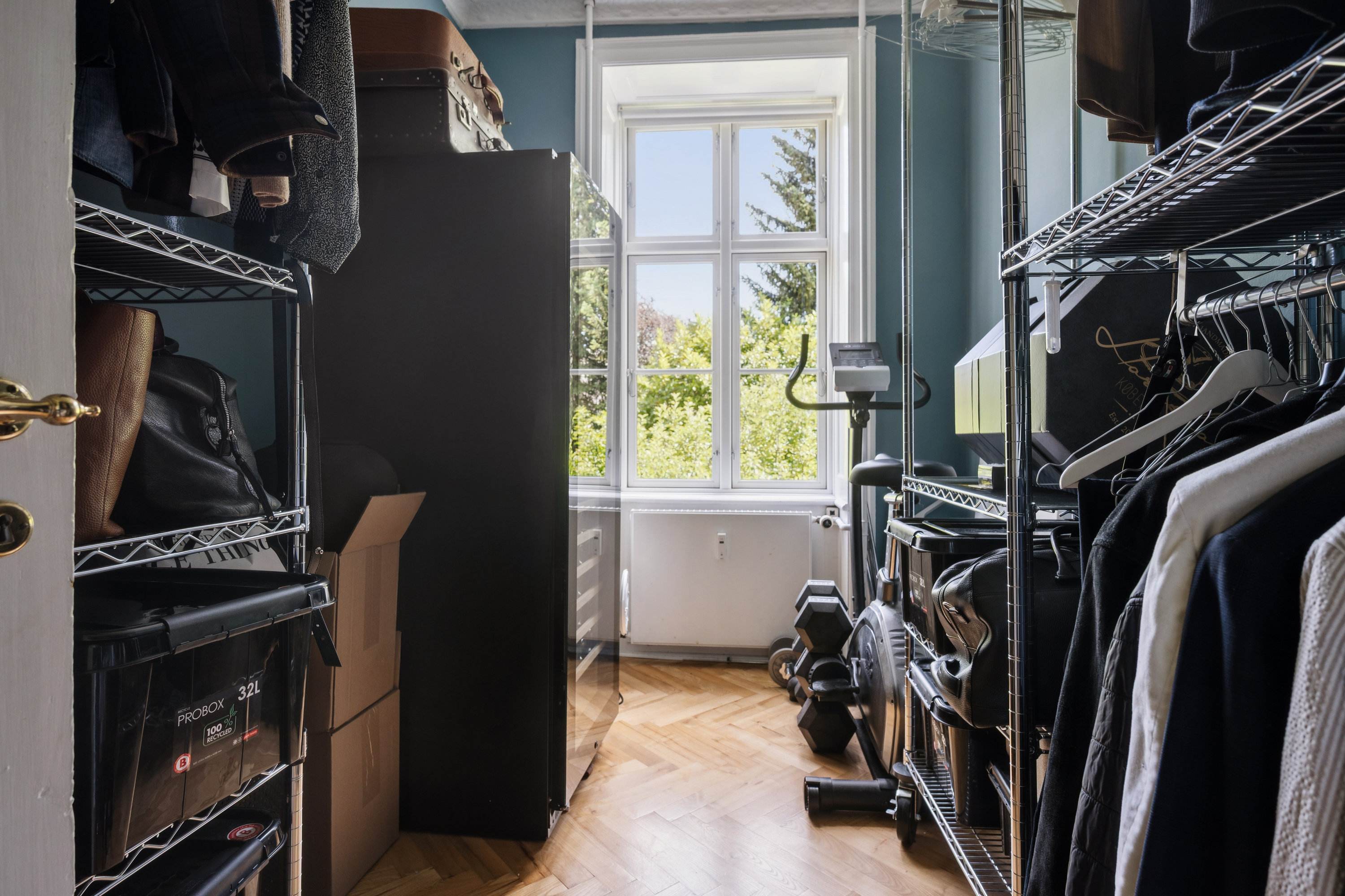 Fremhævet værelse billede i fuldskærmstilstand. Billede af Falkoner Alle 110, 1. tv., 2000 Frederiksberg