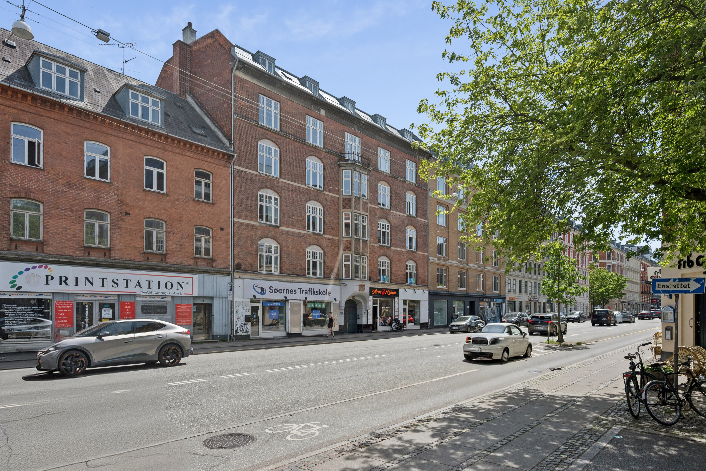 Fremhævet andet billede i fuldskærmstilstand. Billede af Falkoner Alle 110, 1. tv., 2000 Frederiksberg