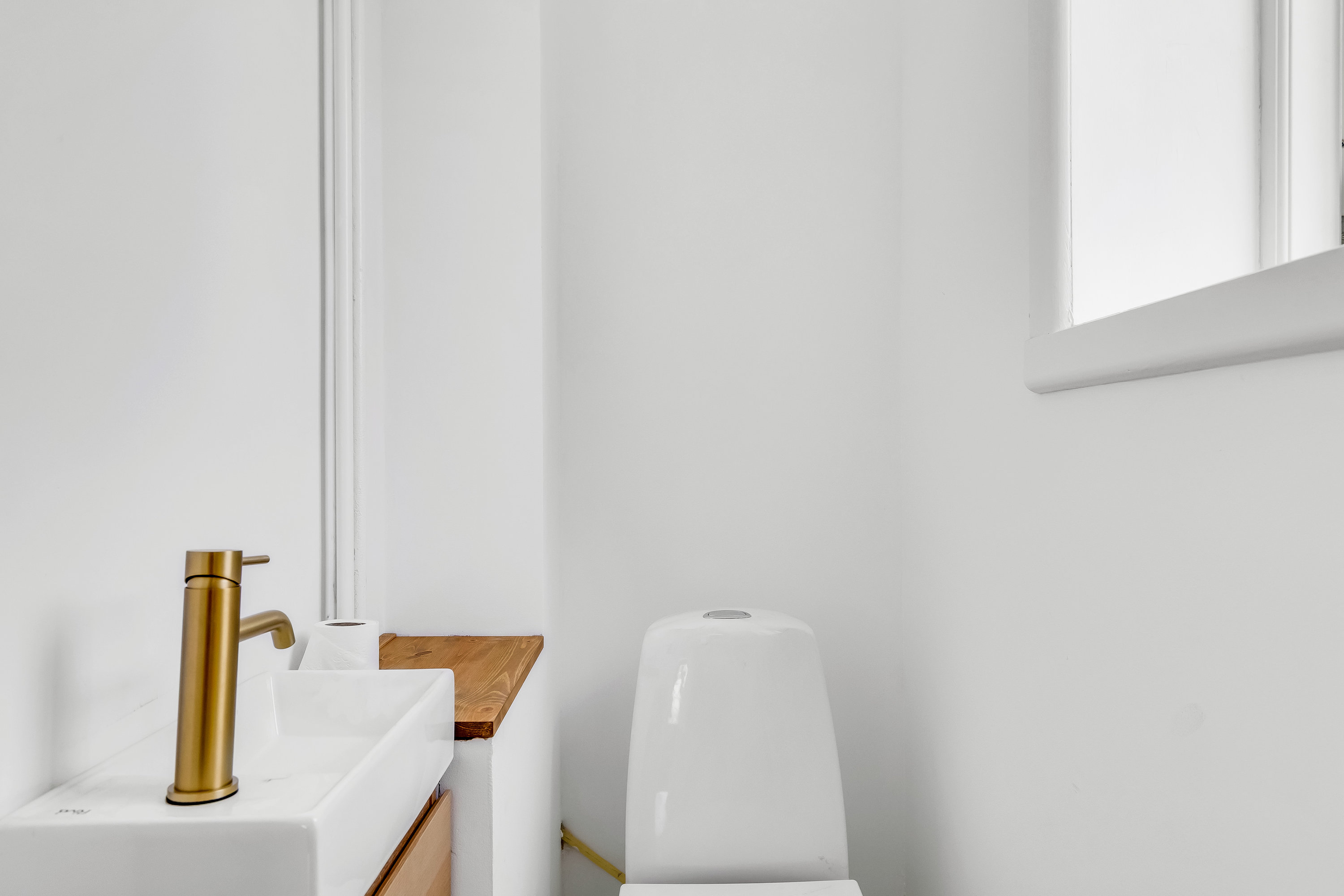 Fremhævet toilet billede i fuldskærmstilstand. Billede af Leosalle 22, 6270 Tønder