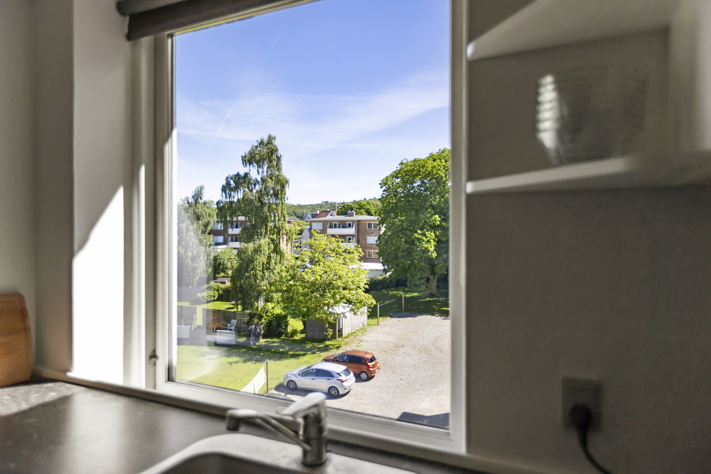 Fremhævet køkken billede i fuldskærmstilstand. Billede af Reberbanen 43, 2. tv., 6200 Aabenraa