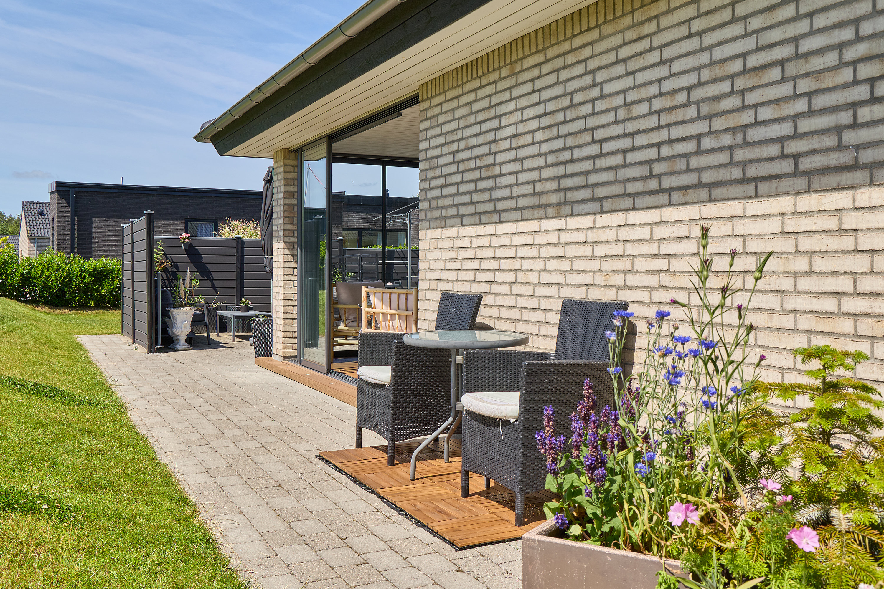 Fremhævet terrasse billede i fuldskærmstilstand. Billede af Markvænget 6, Uvelse, 3550 Slangerup