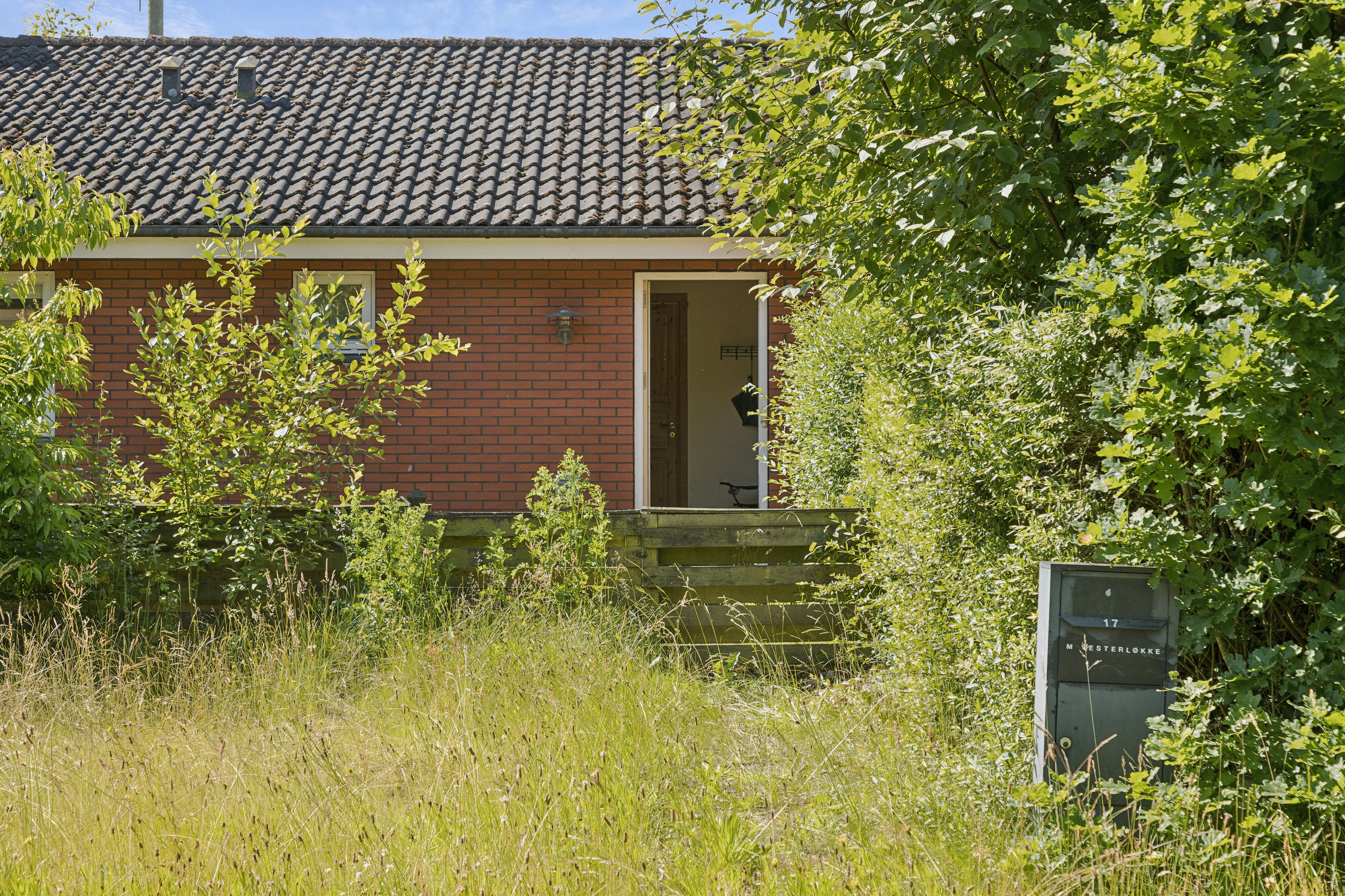 Fremhævet set fra haven billede i fuldskærmstilstand. Billede af Skovgårdsvej 17, Morsbøl, 7200 Grindsted