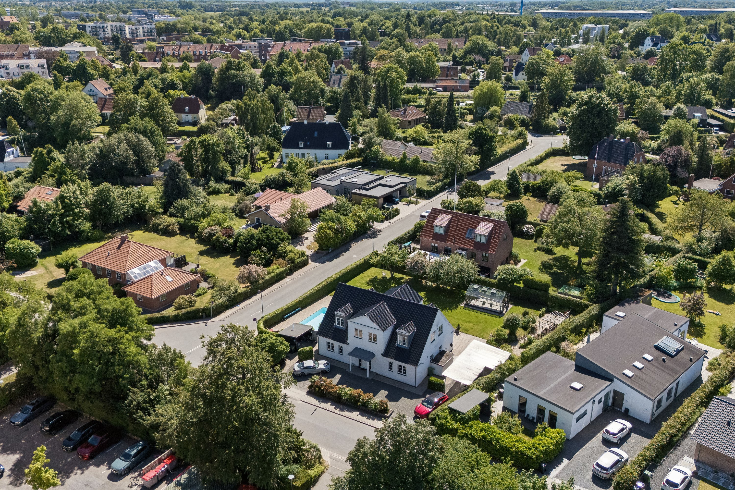 Fremhævet luftfoto billede i fuldskærmstilstand. Billede af Aldershvilevej 151, 2880 Bagsværd