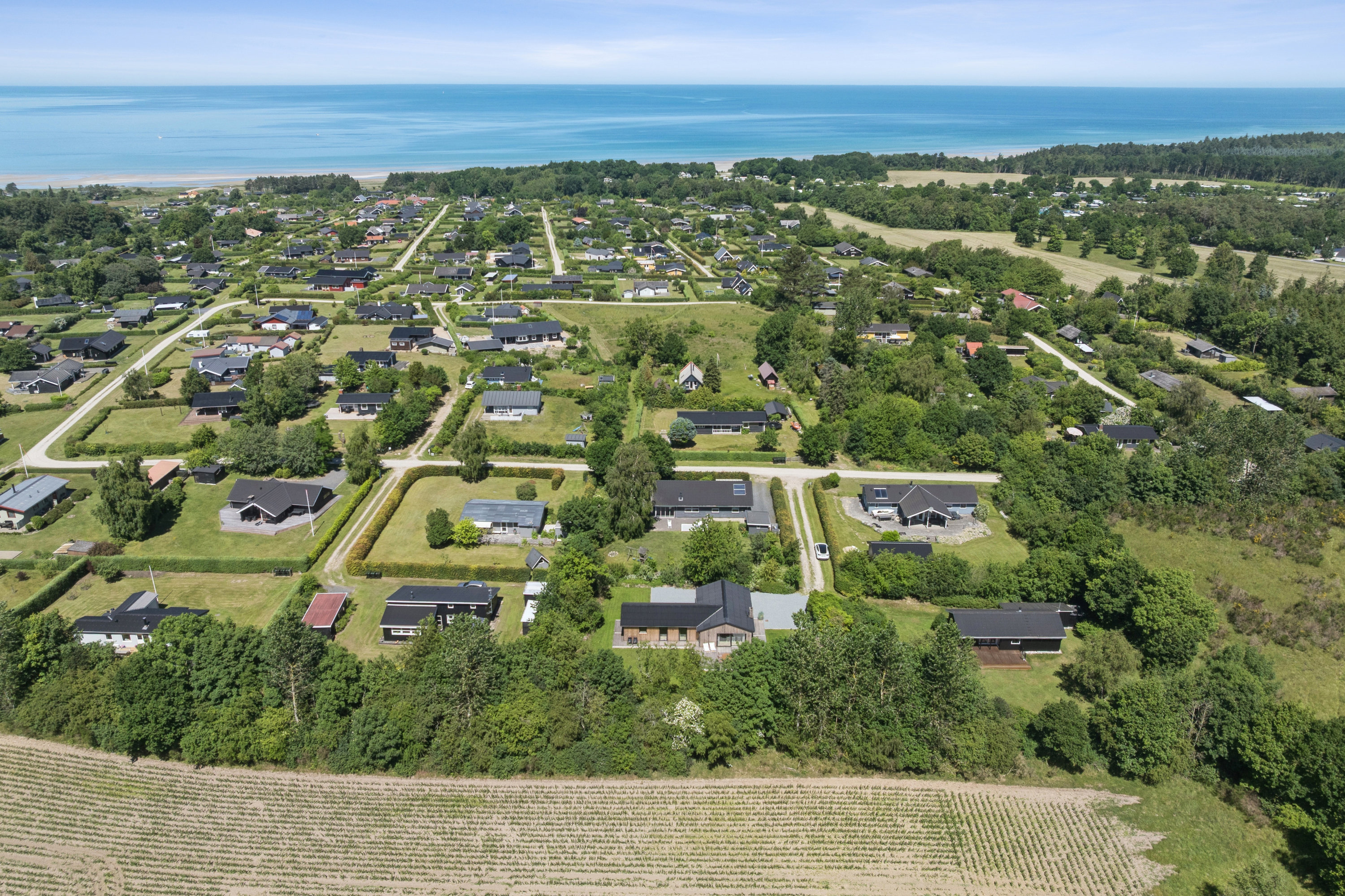 Fremhævet luftfoto billede i fuldskærmstilstand. Billede af Gavnøvej 21, Bønnerup Strand, 8585 Glesborg