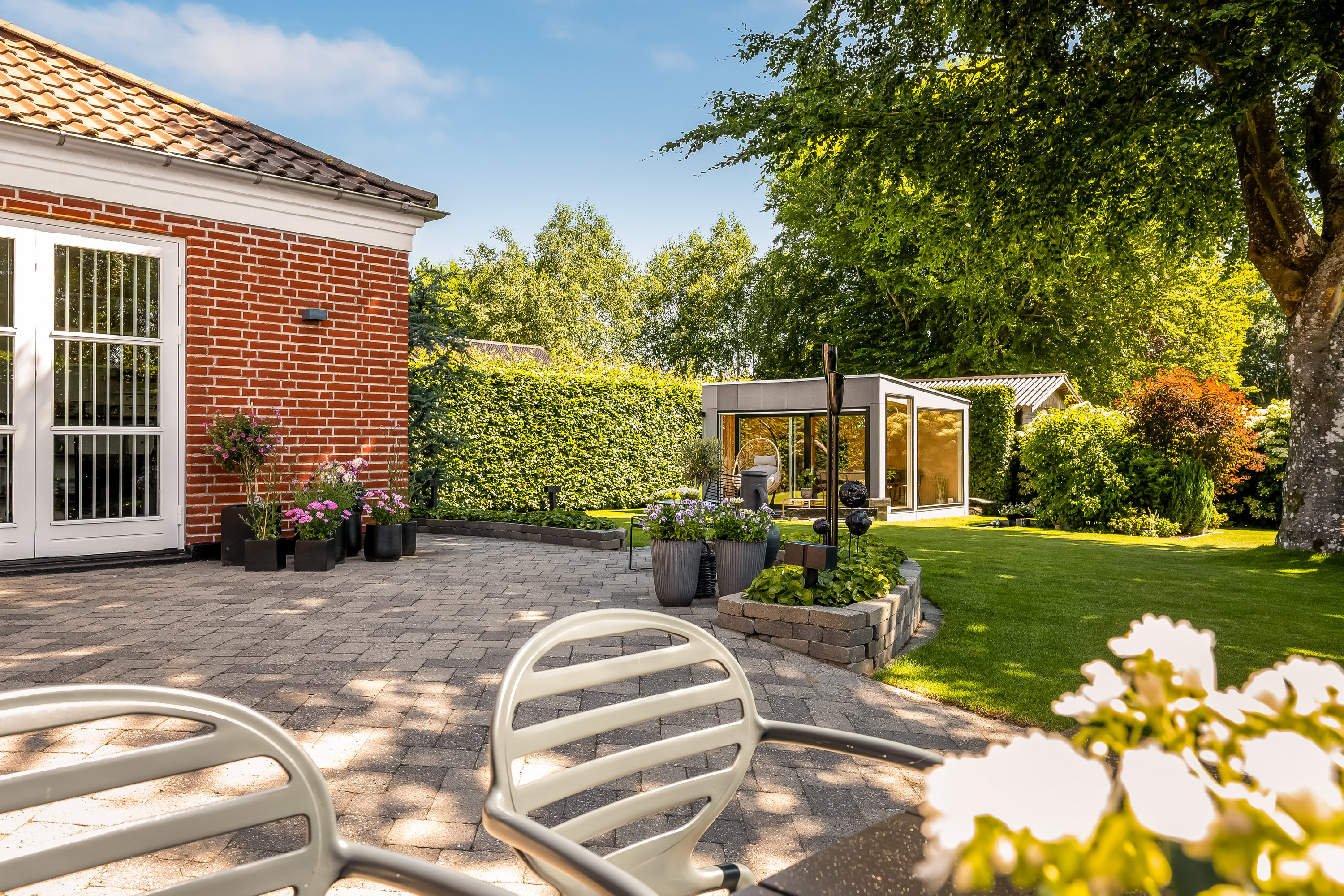 Fremhævet terrasse billede i fuldskærmstilstand. Billede af Kirkebyvej 11, 6852 Billum