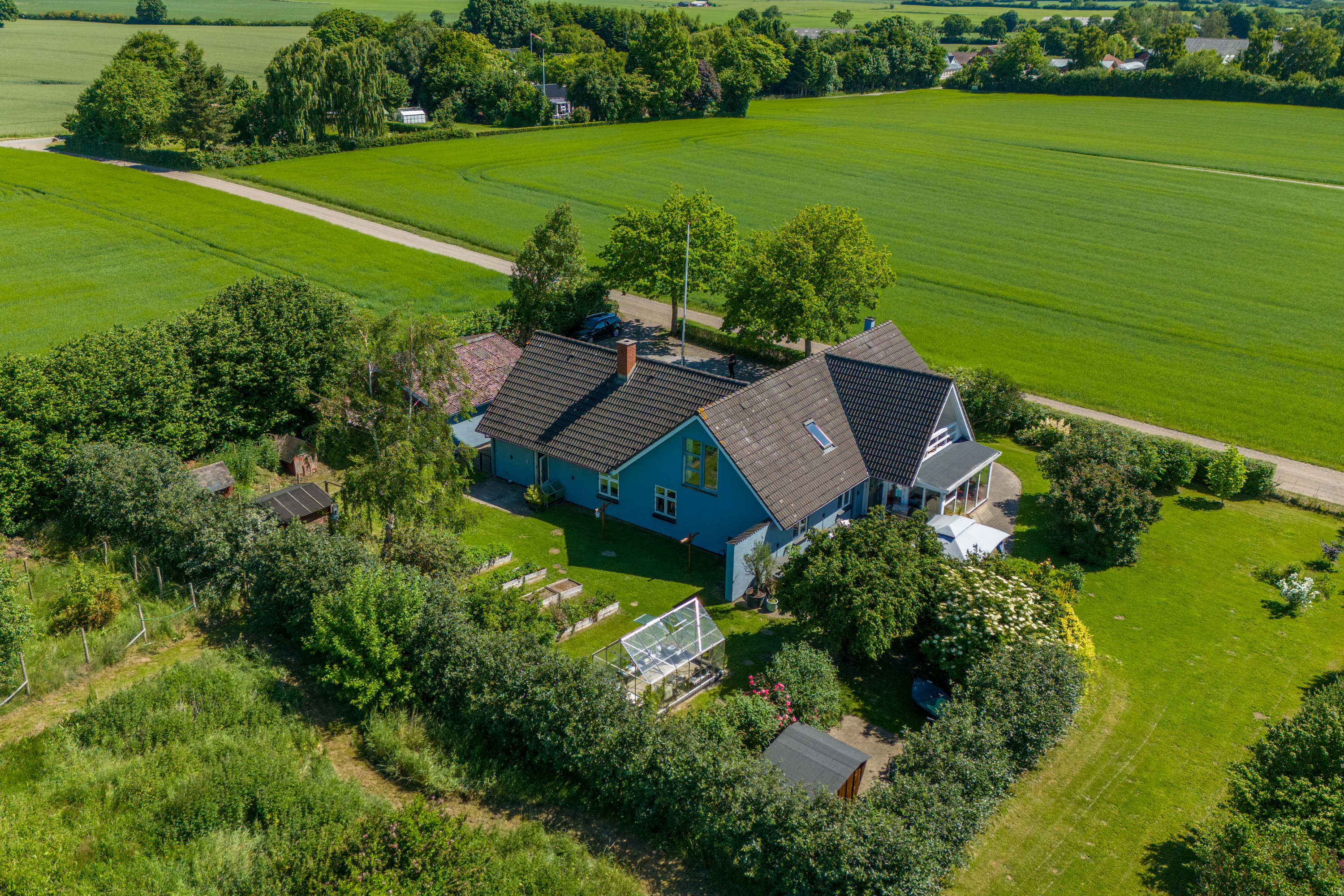 Fremhævet luftfoto billede i fuldskærmstilstand. Billede af Tiufkærvej 149, Tiufkær, 7000 Fredericia