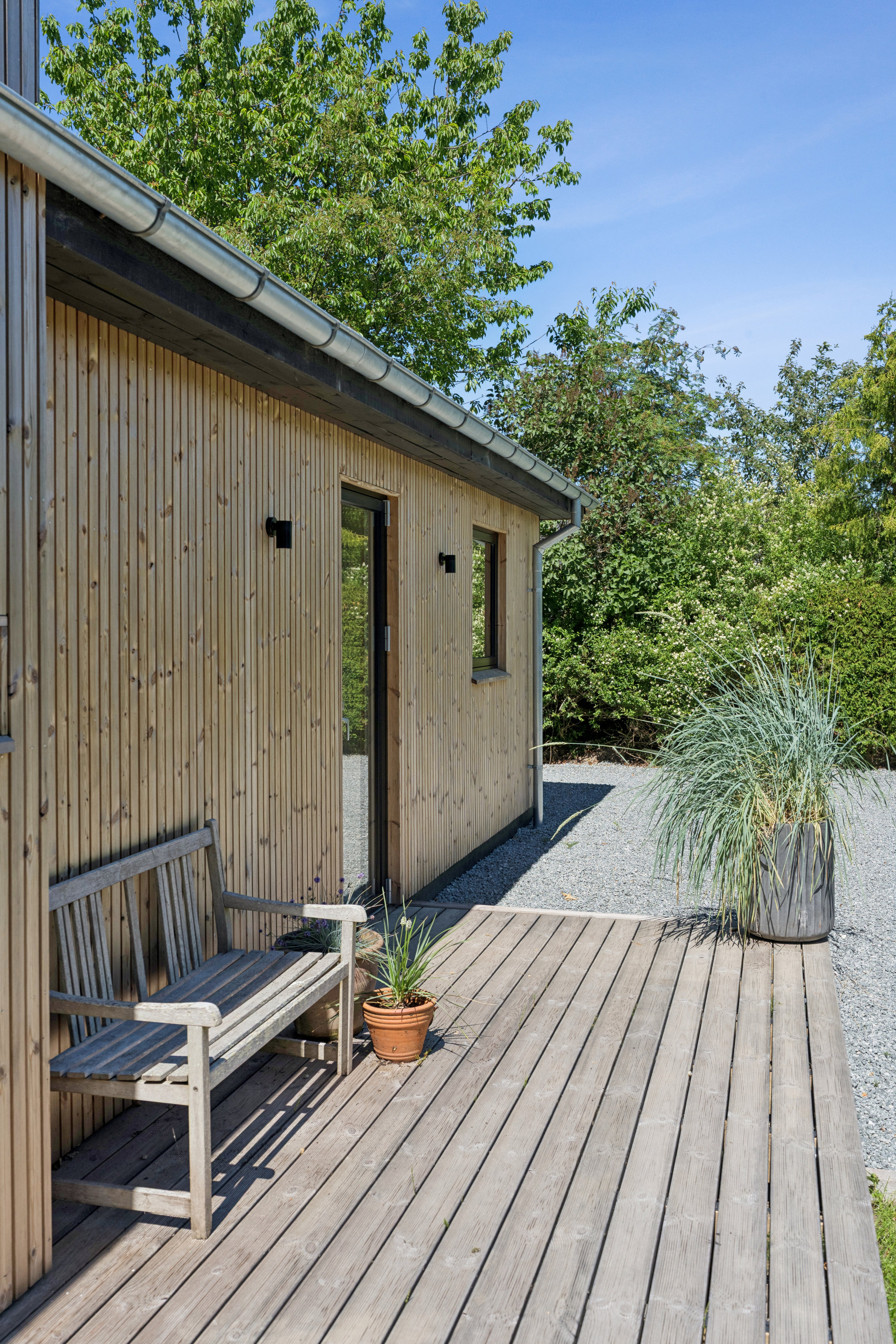 Fremhævet terrasse billede i fuldskærmstilstand. Billede af Gavnøvej 21, Bønnerup Strand, 8585 Glesborg