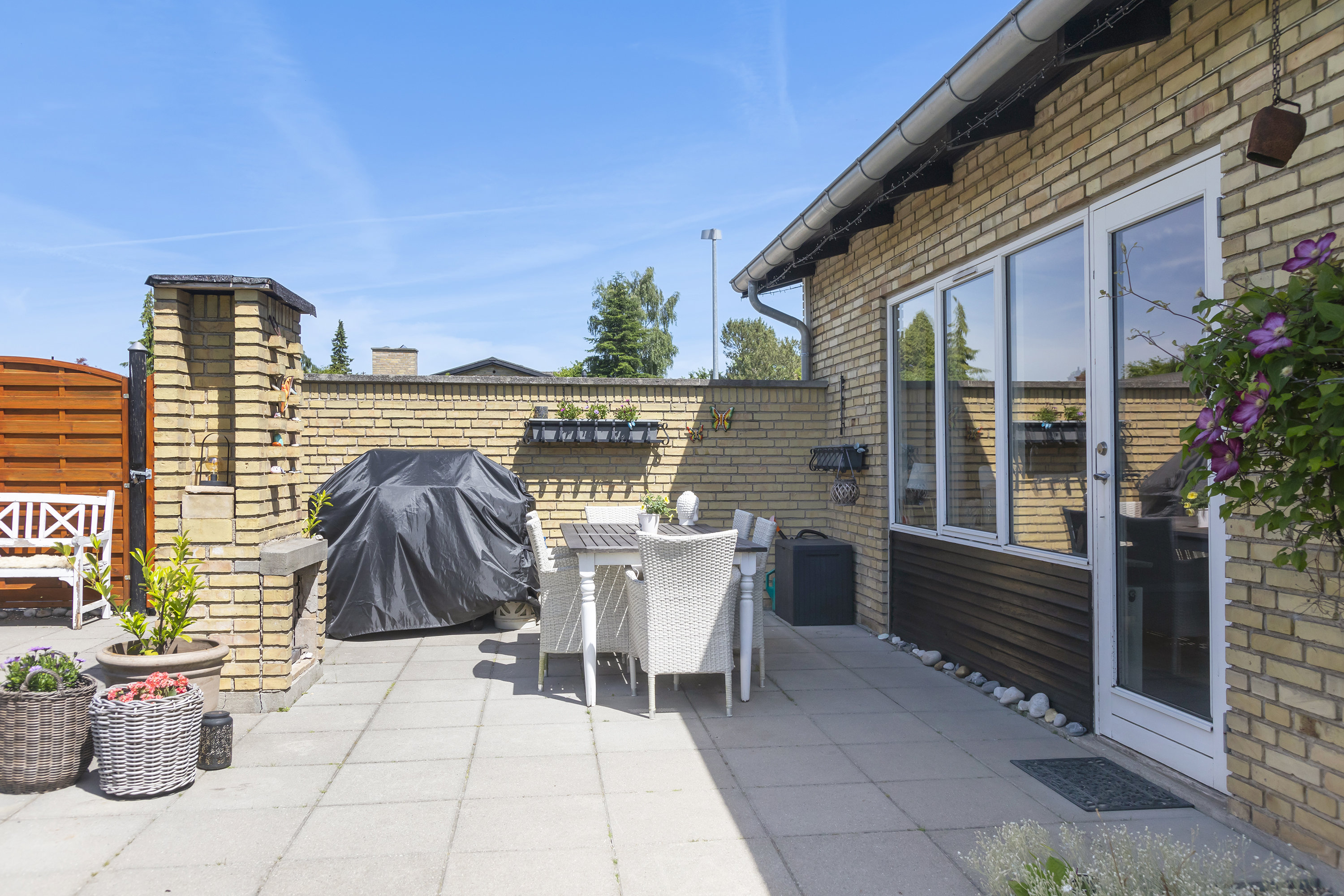 Fremhævet terrasse billede i fuldskærmstilstand. Billede af Kløvertoften 43, 2740 Skovlunde