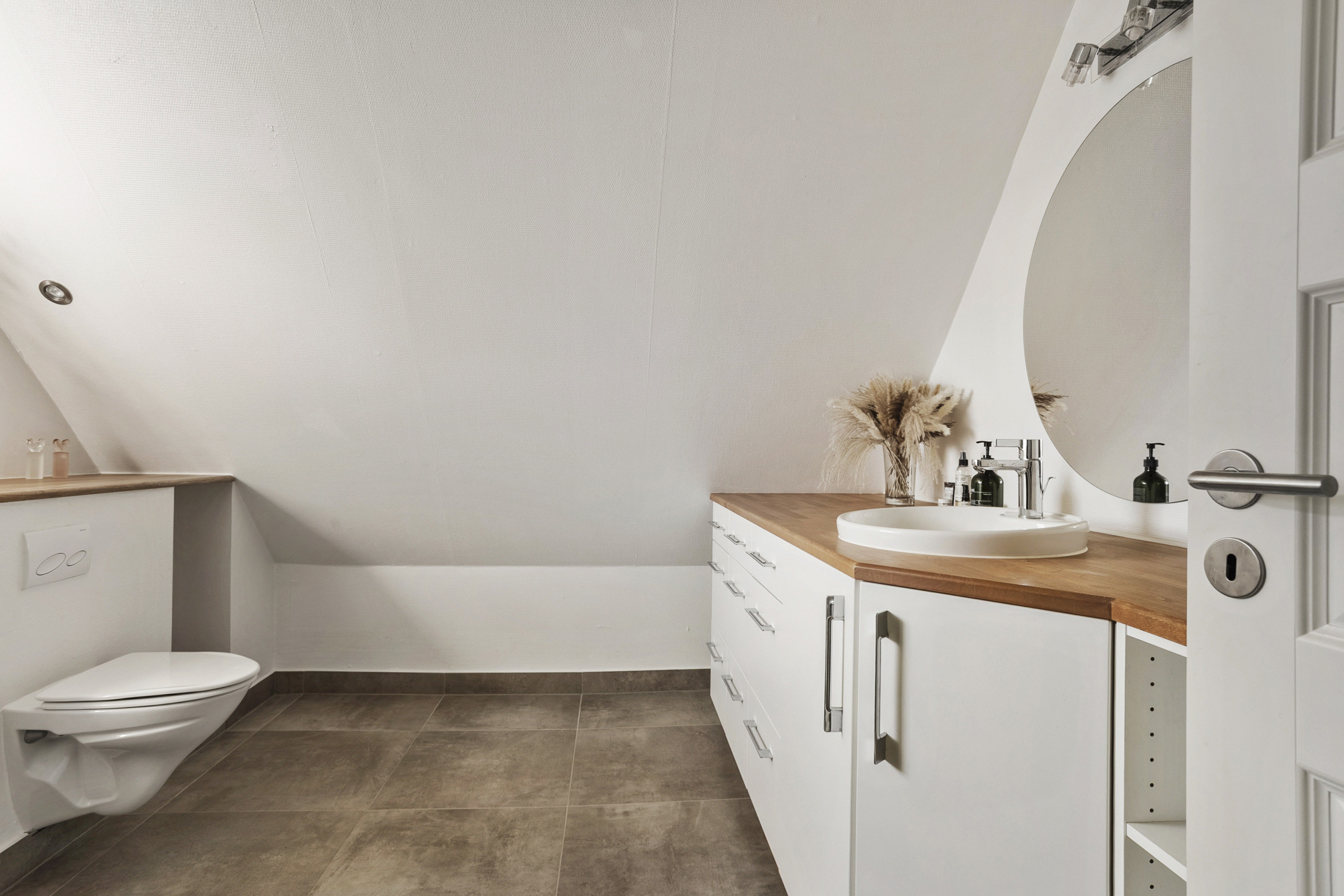 Fremhævet toilet billede i fuldskærmstilstand. Billede af Søegårdsvej 11, 6640 Lunderskov
