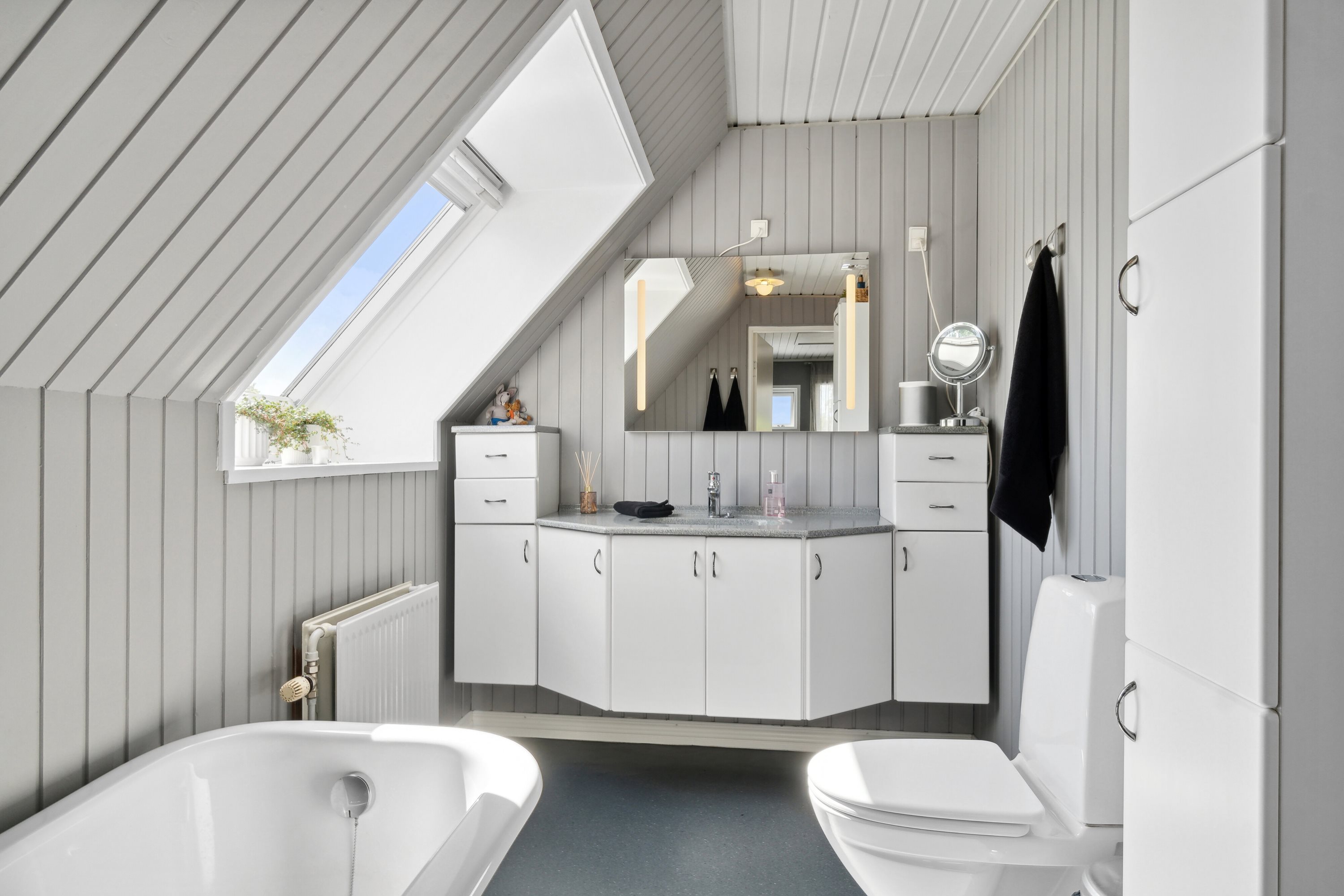 Fremhævet badeværelse billede i fuldskærmstilstand. Billede af Rybakkevej 20, 2791 Dragør