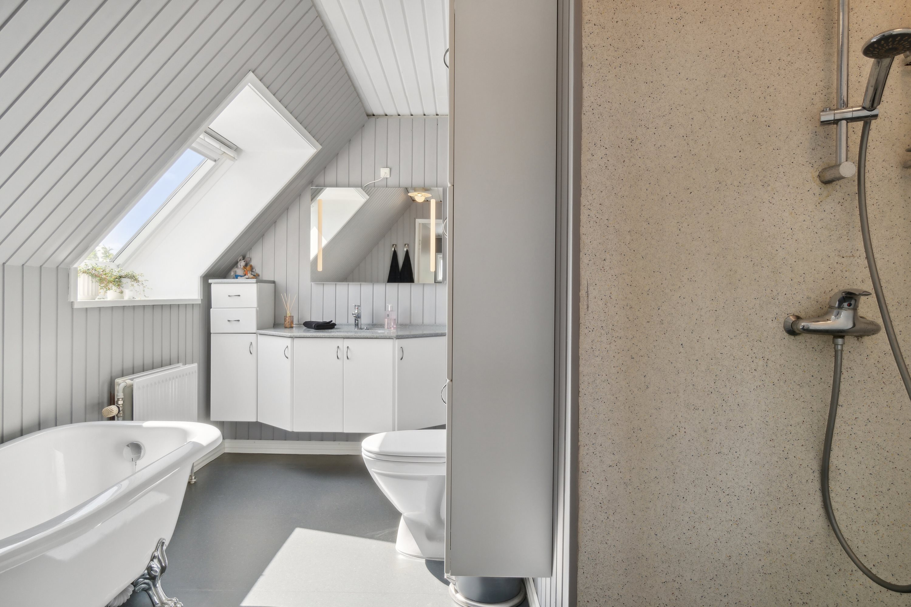 Fremhævet badeværelse billede i fuldskærmstilstand. Billede af Rybakkevej 20, 2791 Dragør