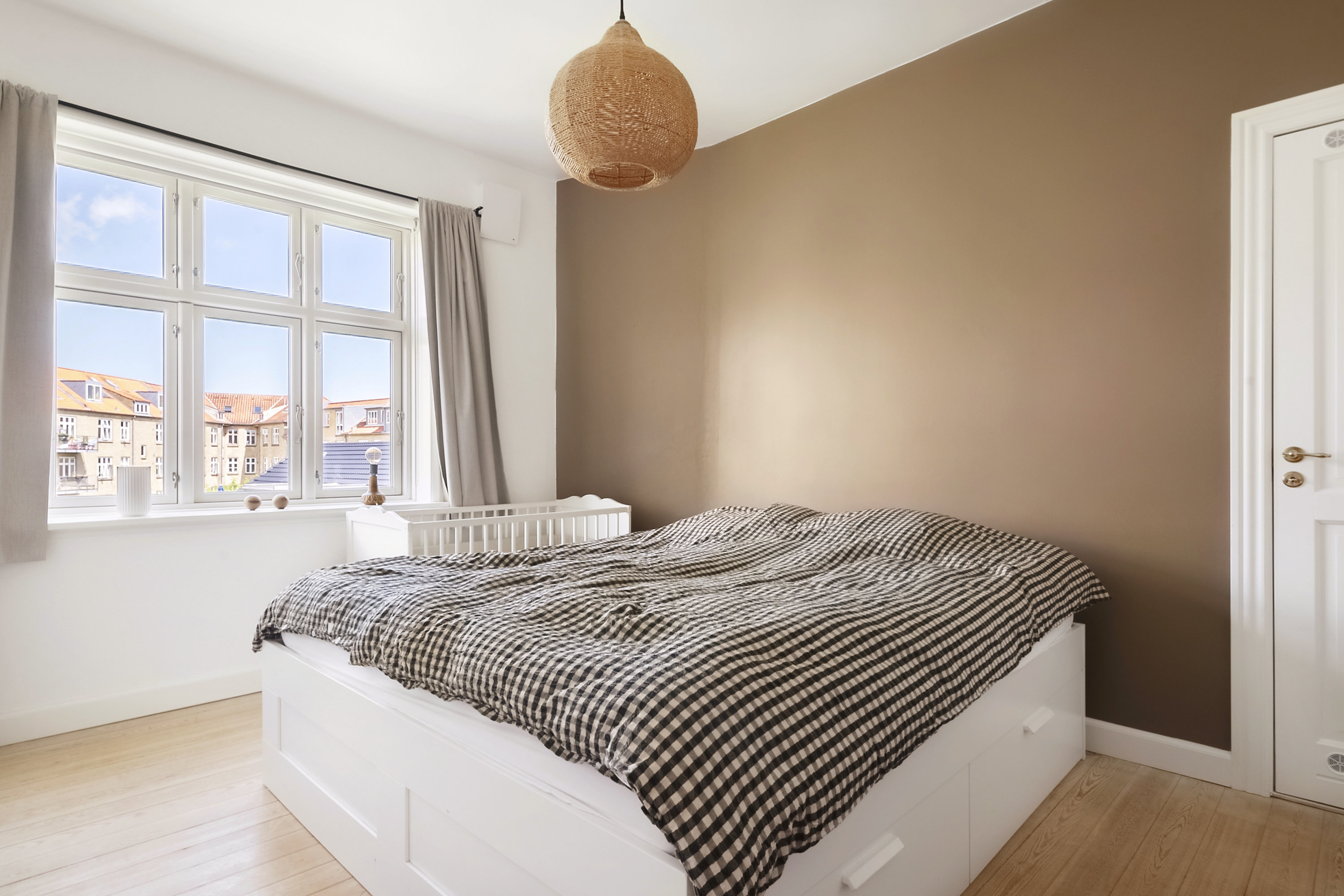 Fremhævet soveværelse billede i fuldskærmstilstand. Billede af Steen Billes Torv 18, 3. th., Trøjborg , 8200 Aarhus N