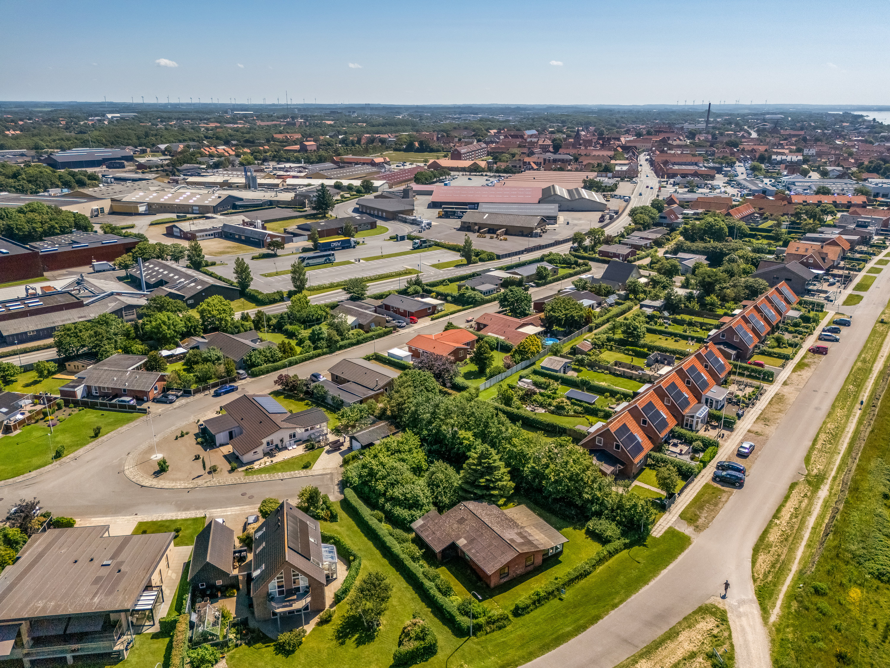 Fremhævet luftfoto billede i fuldskærmstilstand. Billede af Mågevej 13, 6950 Ringkøbing