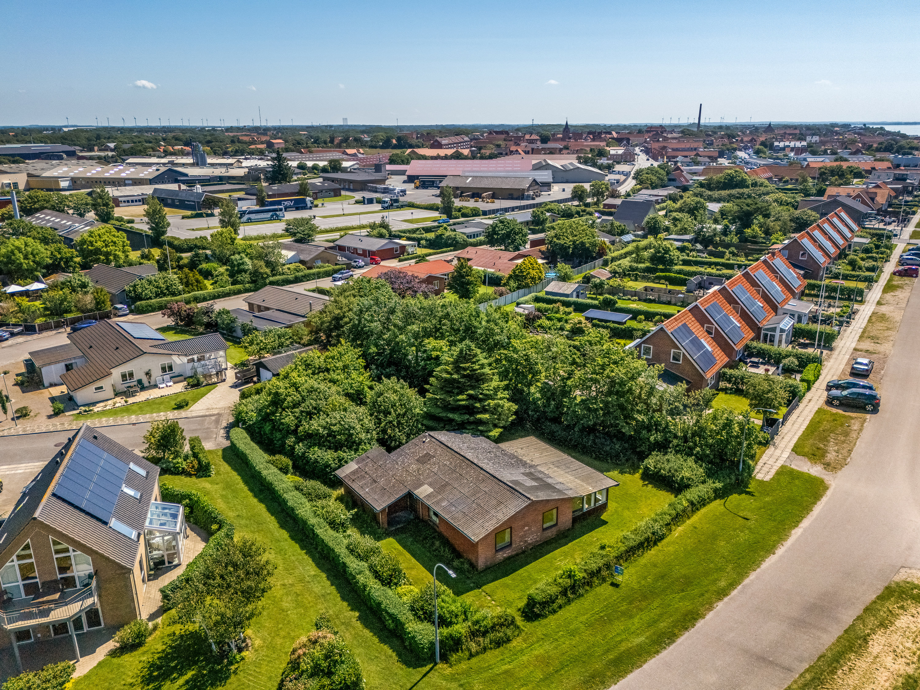 Fremhævet luftfoto billede i fuldskærmstilstand. Billede af Mågevej 13, 6950 Ringkøbing