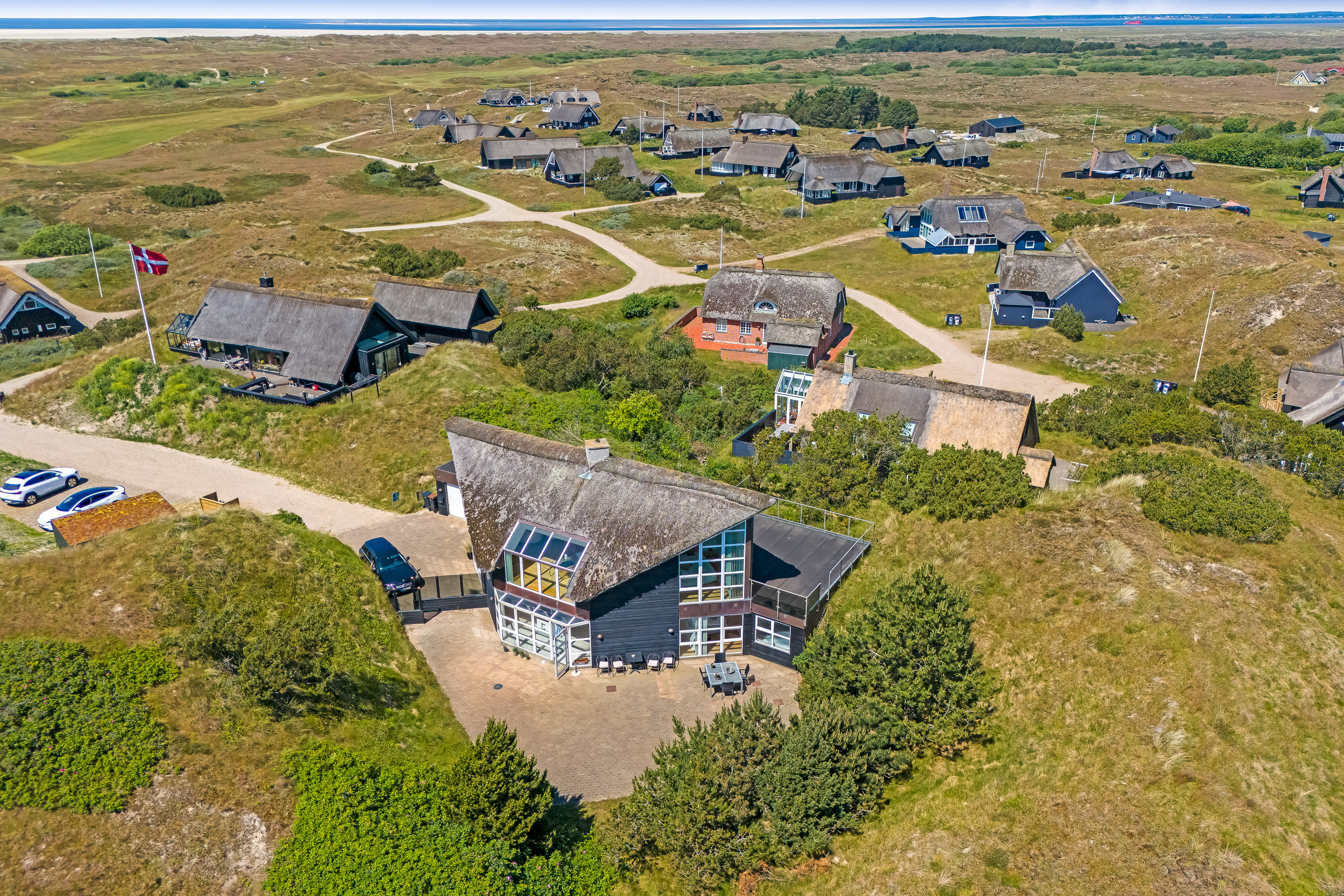 Fremhævet luftfoto billede i fuldskærmstilstand. Billede af Skovstien 47, Fanø Bad, 6720 Fanø