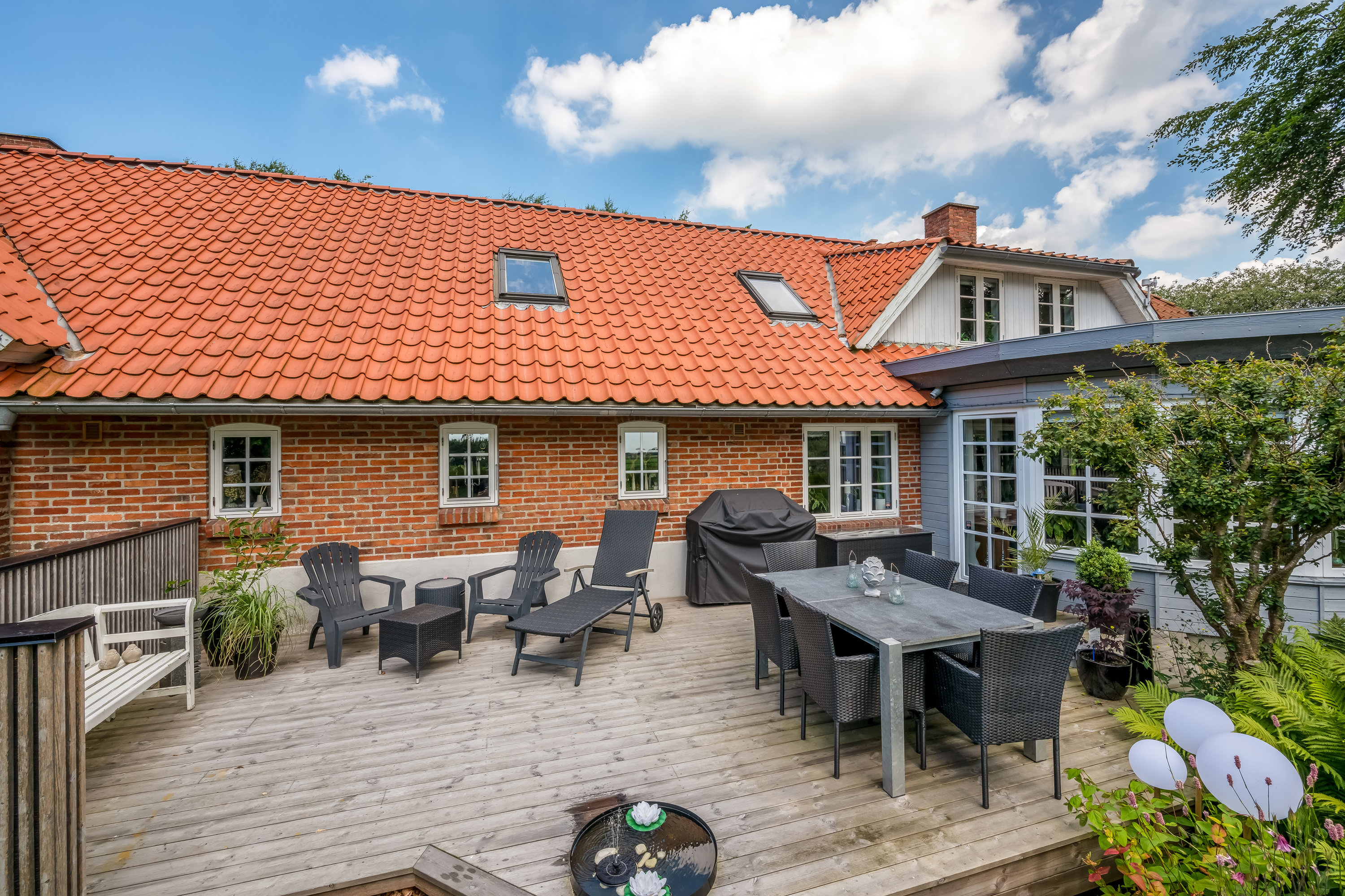 Fremhævet terrasse billede i fuldskærmstilstand. Billede af Solvangvej 1, Sædding, 6900 Skjern