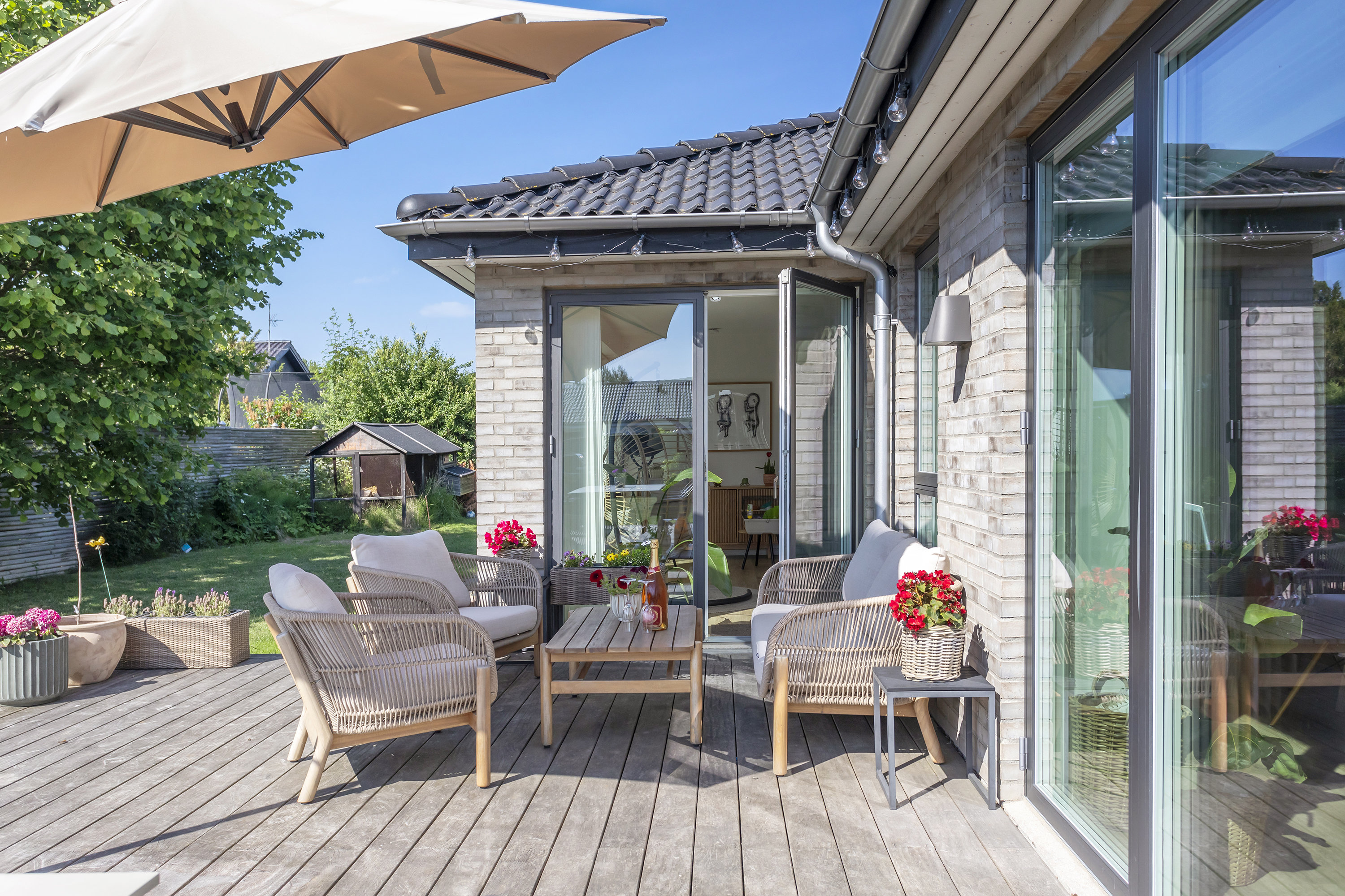 Fremhævet terrasse billede i fuldskærmstilstand. Billede af Kløvertoften 74, 2740 Skovlunde