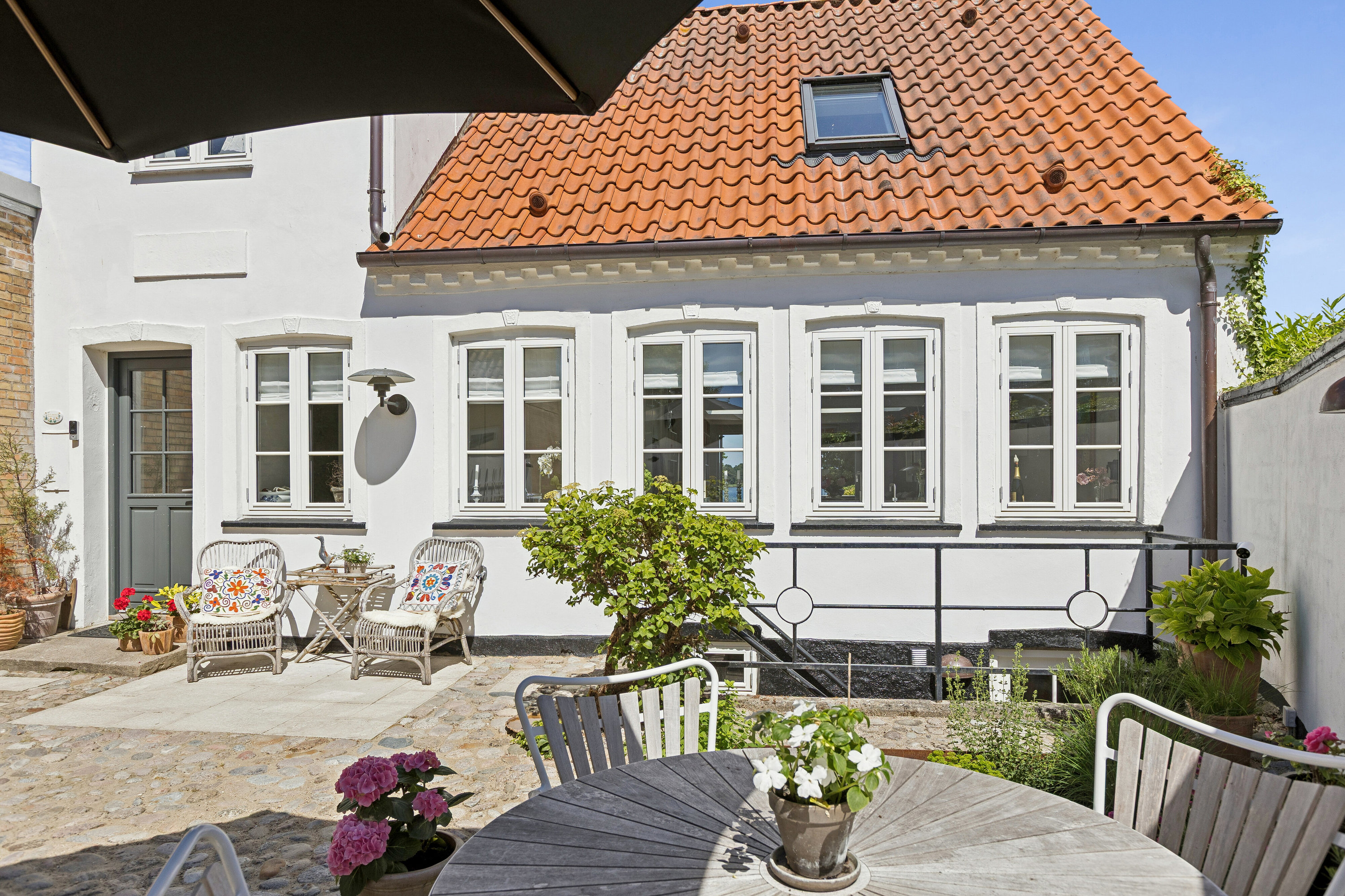 Fremhævet terrasse billede i fuldskærmstilstand. Billede af Klosternakken 7, 4720 Præstø