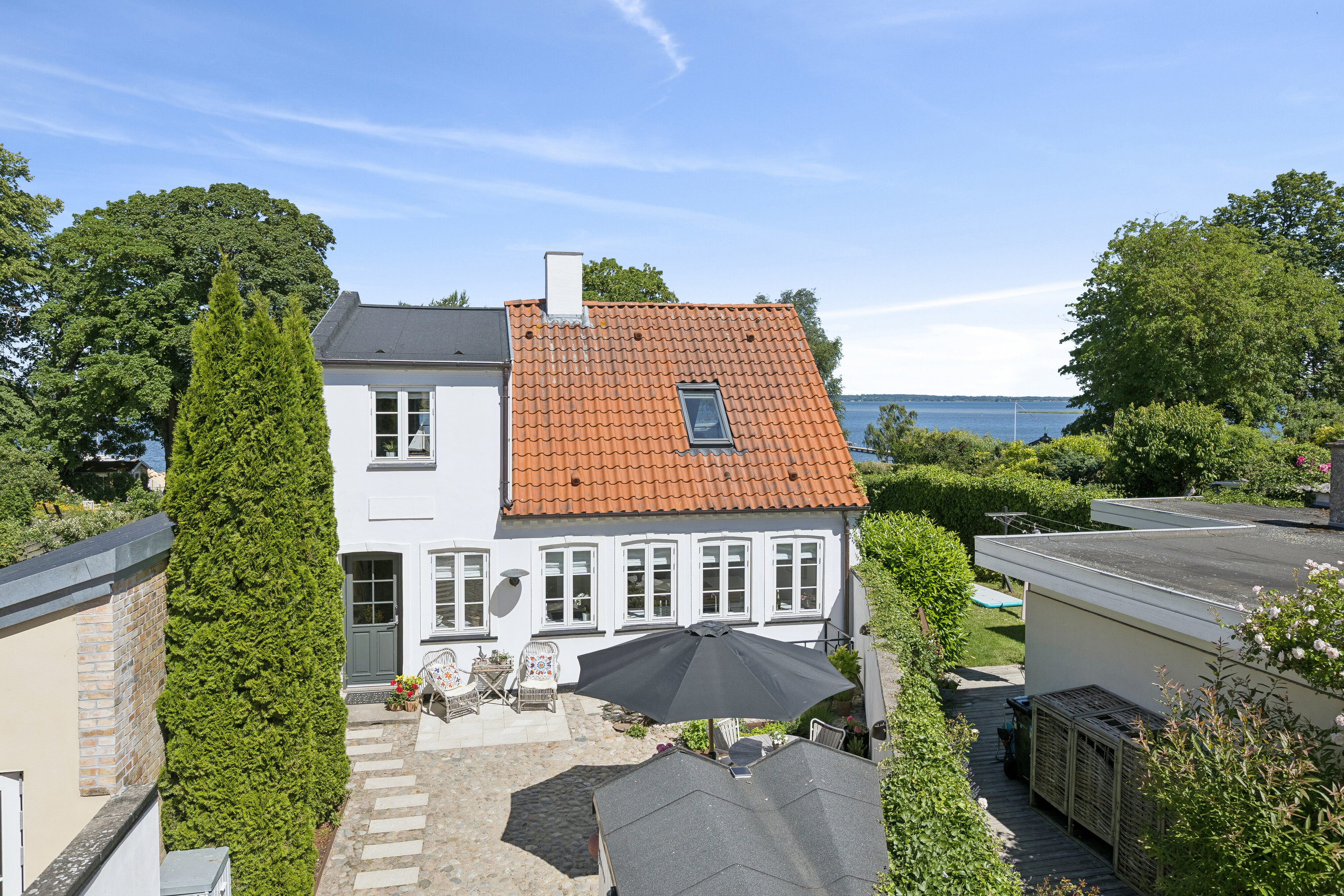 Fremhævet luftfoto billede i fuldskærmstilstand. Billede af Klosternakken 7, 4720 Præstø