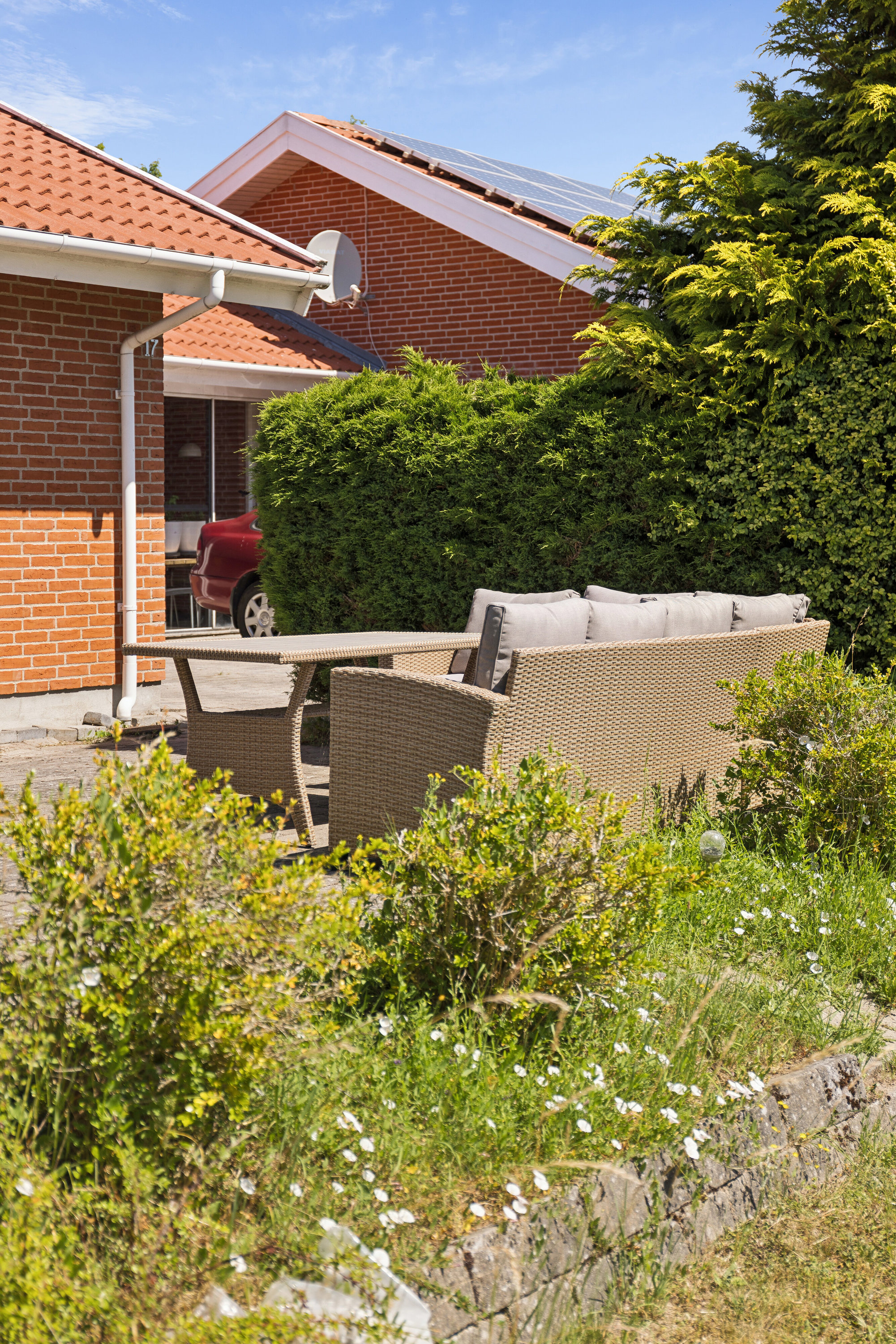 Fremhævet set fra haven billede i fuldskærmstilstand. Billede af Ellegårdsvej 17, Fensmark, 4684 Holmegaard