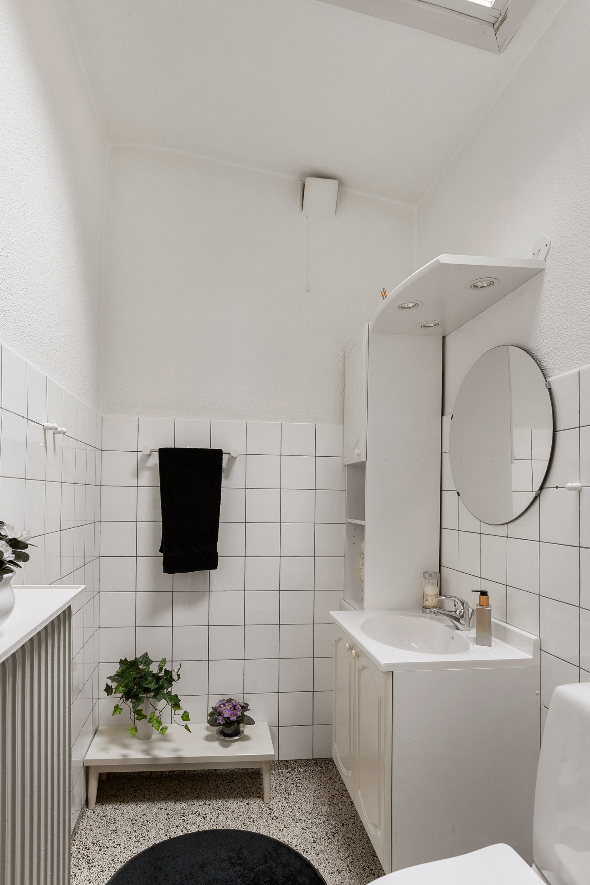 Fremhævet toilet billede i fuldskærmstilstand. Billede af Dannebrogsgade 105, 9700 Brønderslev