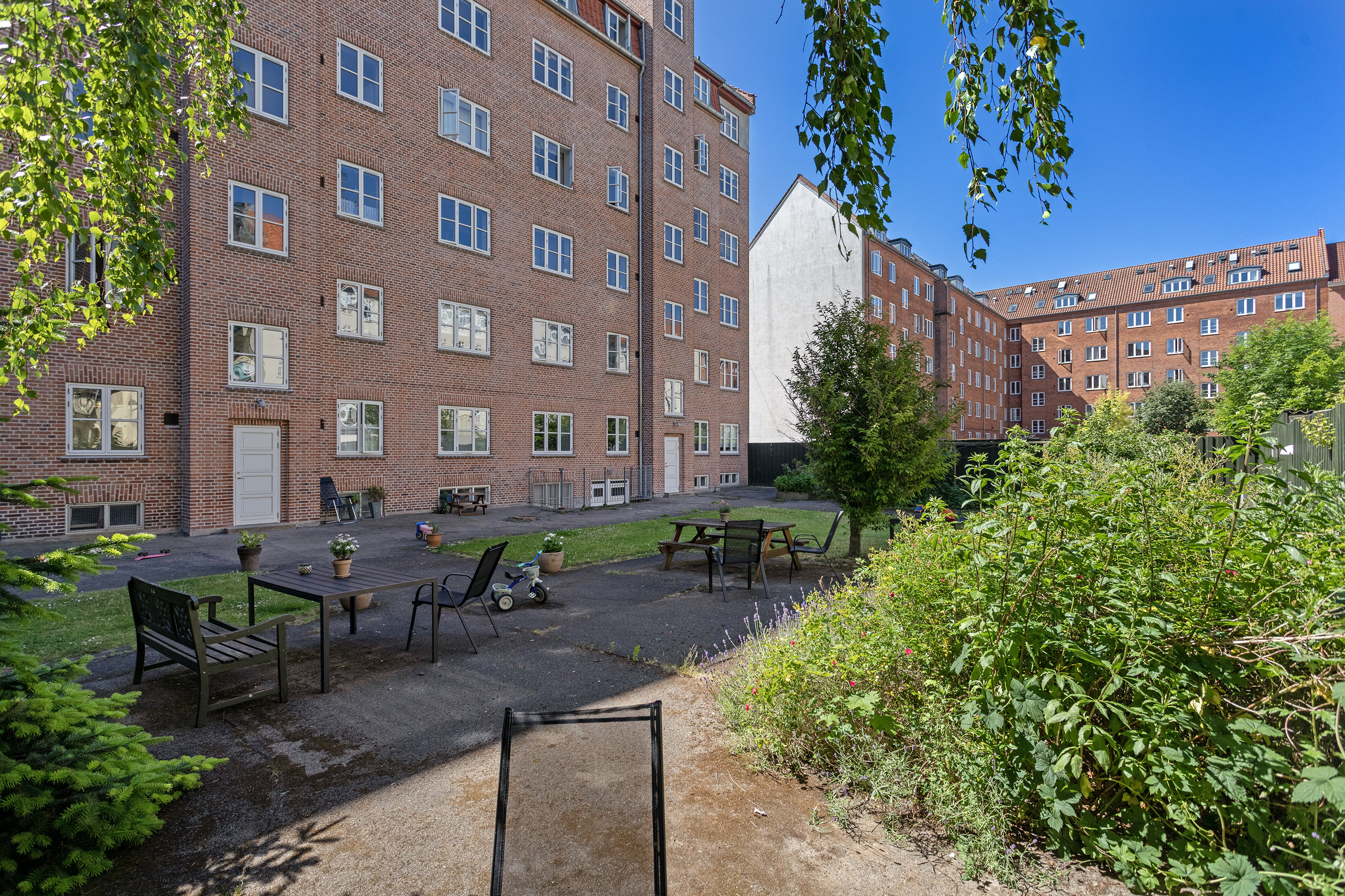 Fremhævet gårdmiljø billede i fuldskærmstilstand. Billede af Rumæniensgade 6, st.. th., 2300 København S