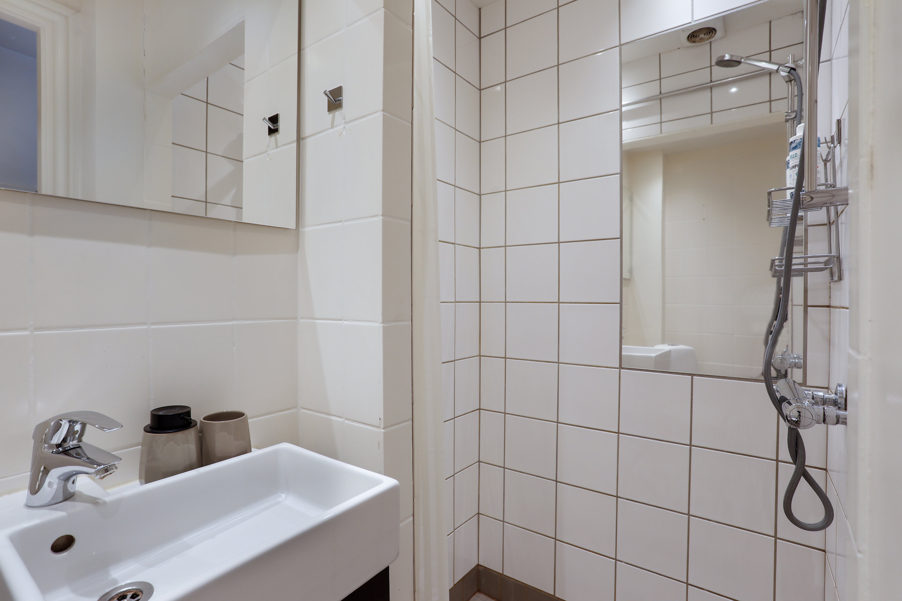 Fremhævet badeværelse billede i fuldskærmstilstand. Billede af Rumæniensgade 6, st.. th., 2300 København S