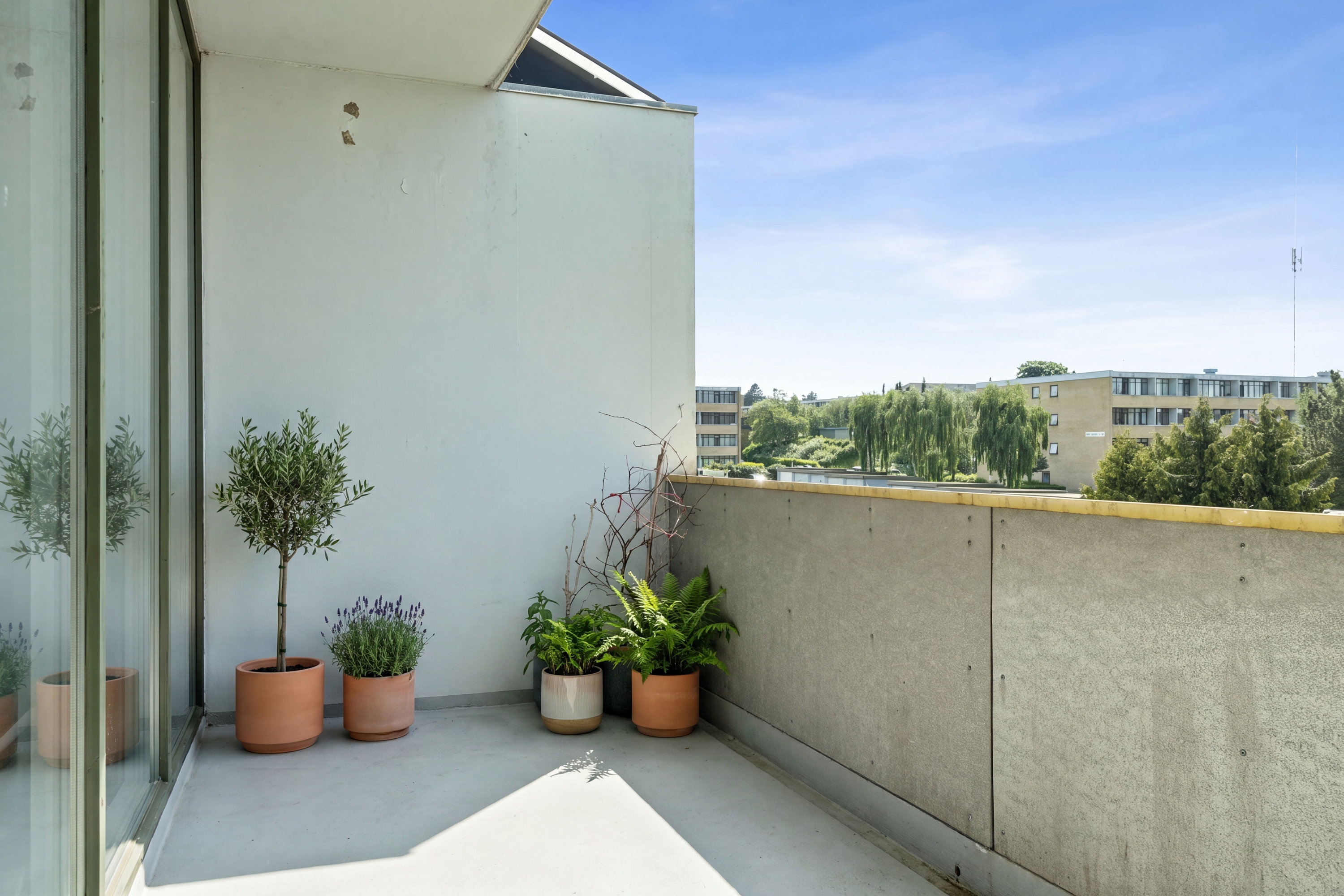 Fremhævet terrasse billede i fuldskærmstilstand. Billede af Søndermarksvej 27, 3. th., 4200 Slagelse