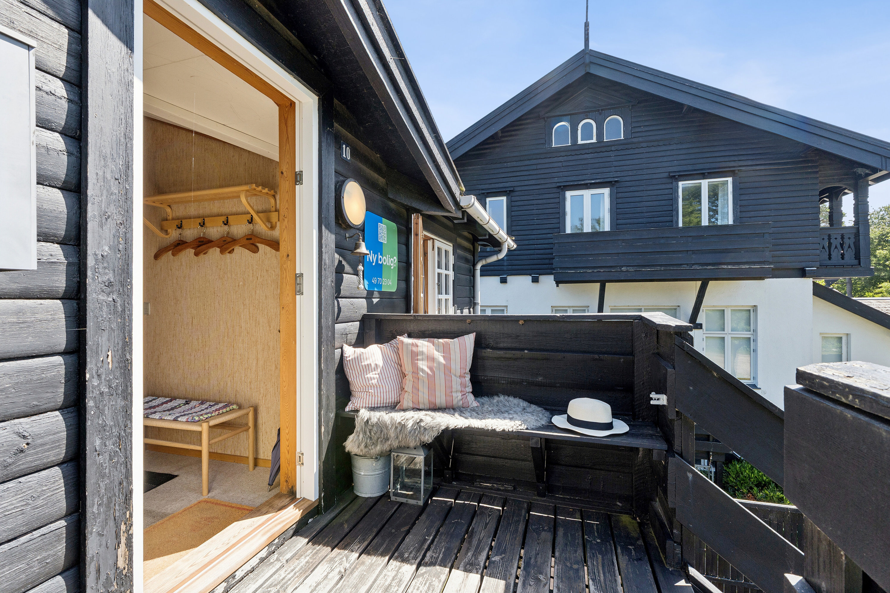 Fremhævet terrasse billede i fuldskærmstilstand. Billede af Kystvej 34, 1. 10., 3100 Hornbæk