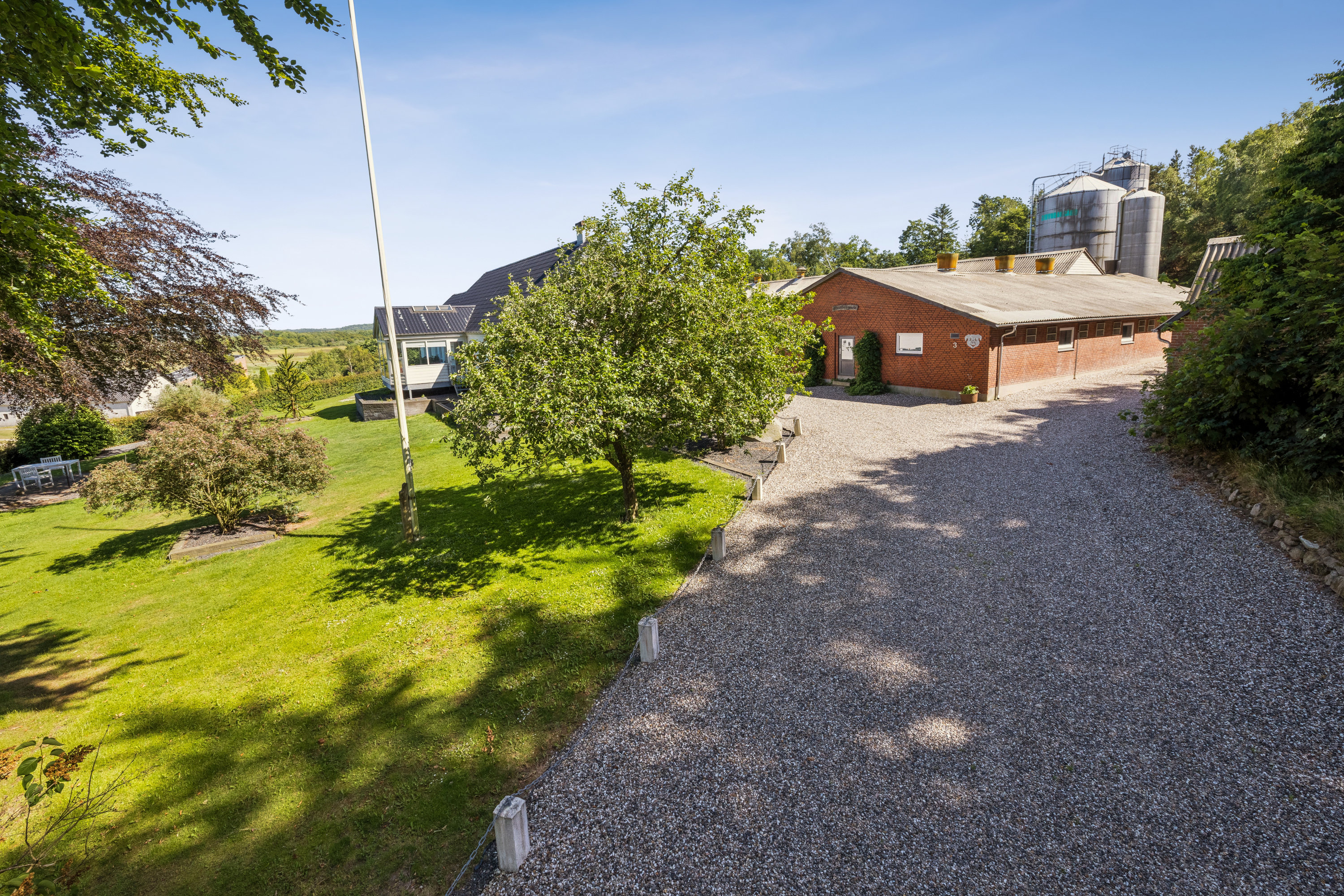 Løvelbrovej 1+3, Pederstrup, 8830 Tjele