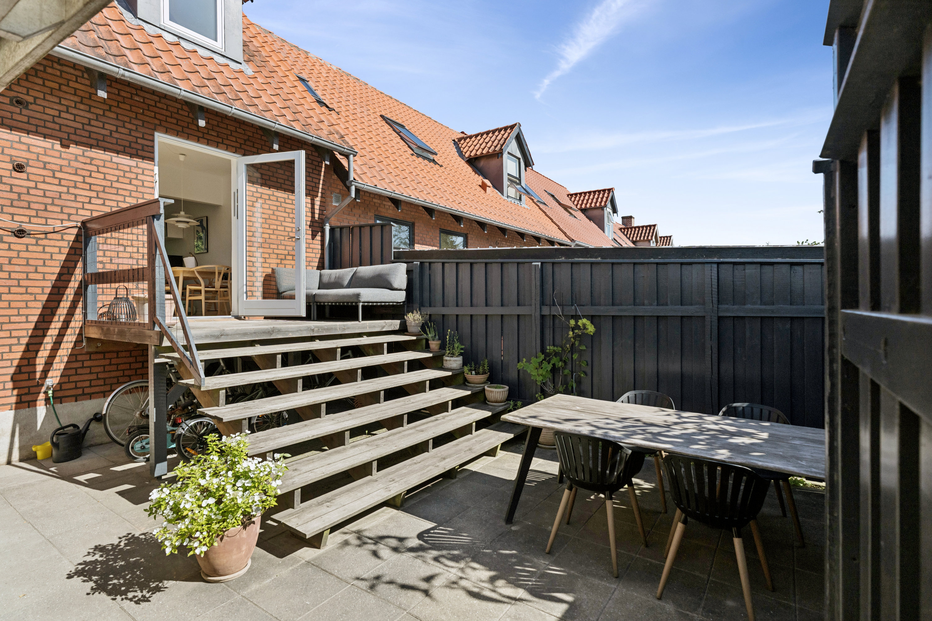 Fremhævet terrasse billede i fuldskærmstilstand. Billede af Skelbækvej 24, 8240 Risskov