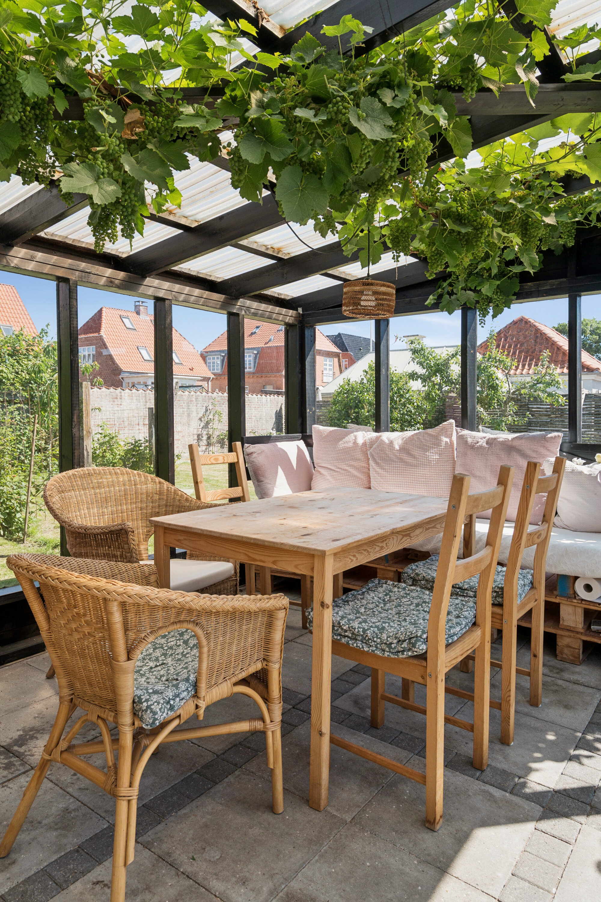 Fremhævet terrasse billede i fuldskærmstilstand. Billede af Sønder Alle 21, 9000 Aalborg