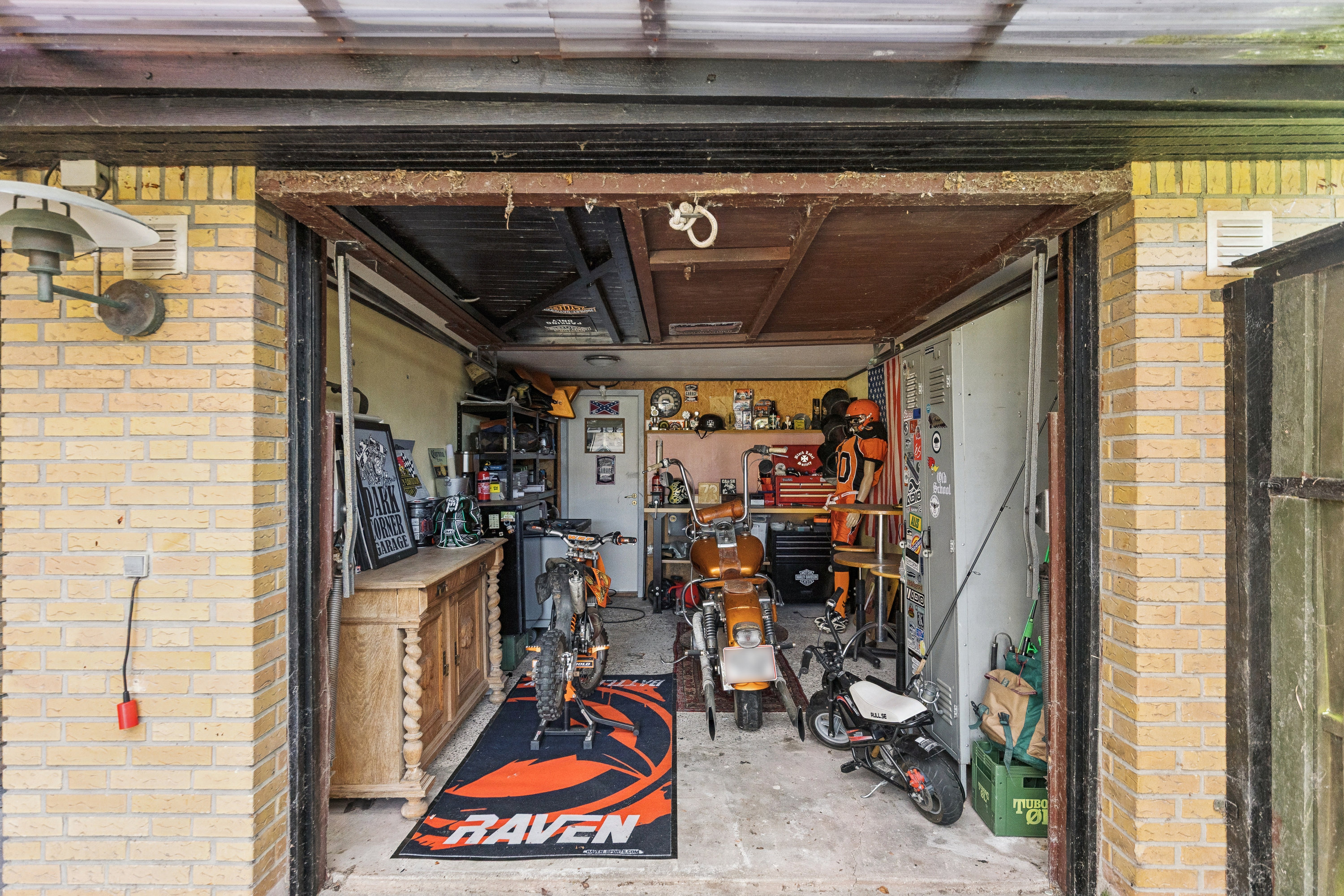 Fremhævet garage billede i fuldskærmstilstand. Billede af Dyssevænget 4, 5610 Assens