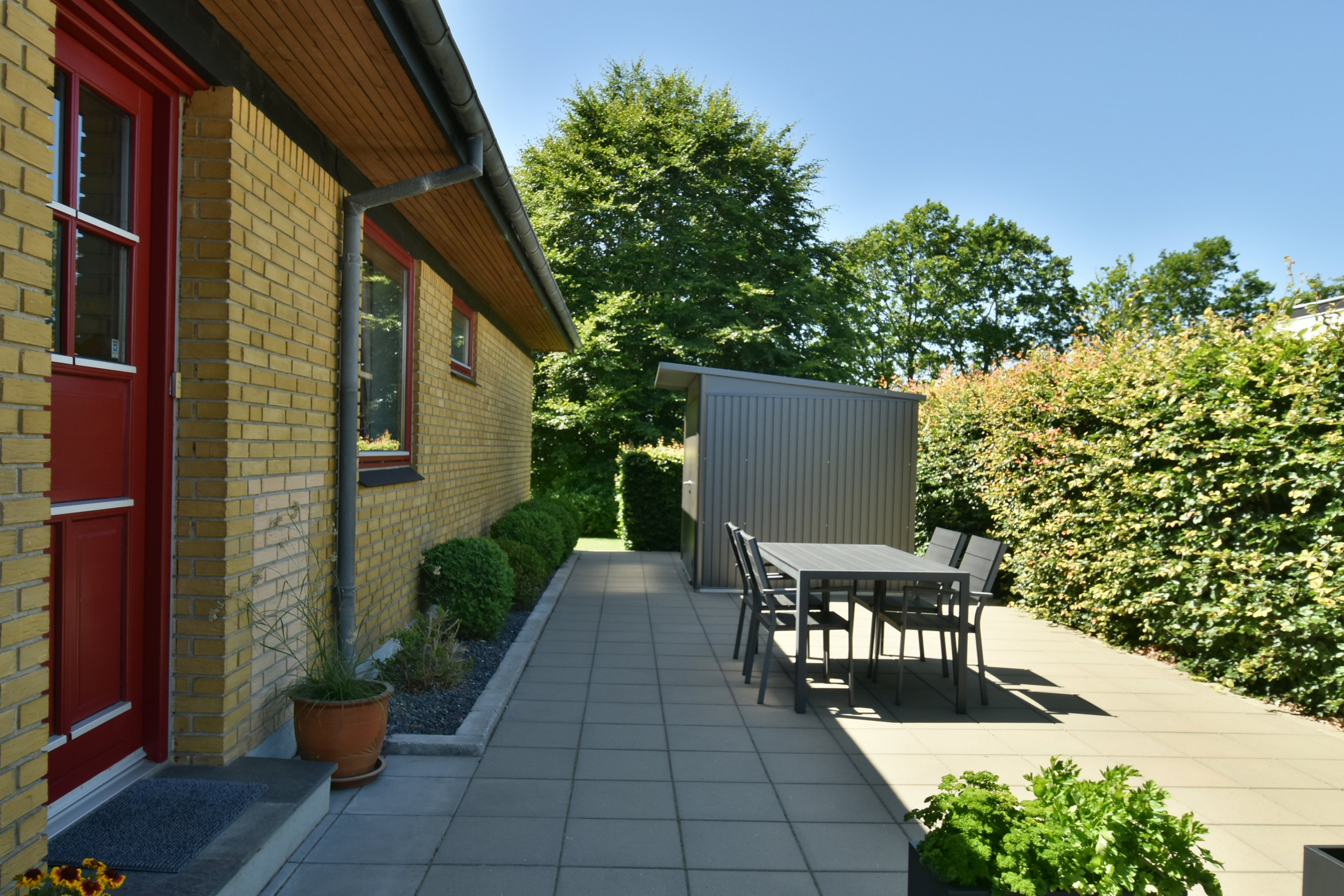 Fremhævet terrasse billede i fuldskærmstilstand. Billede af Gudenåvej 150, 7400 Herning