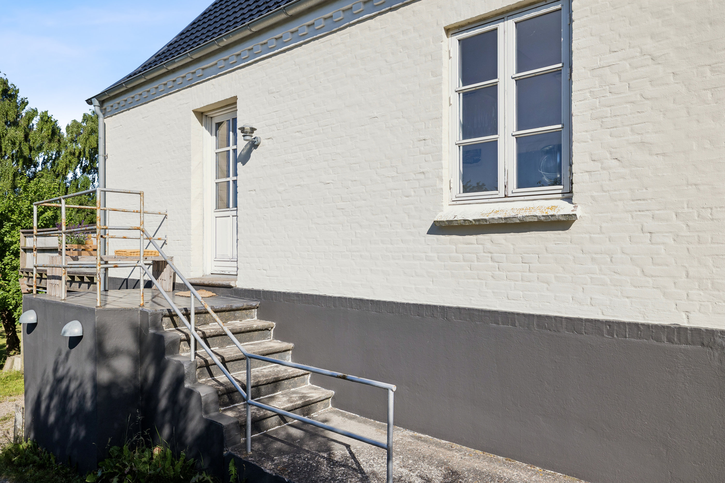 Fremhævet indgang billede i fuldskærmstilstand. Billede af Låsbyvej 47, Forlev, 8660 Skanderborg
