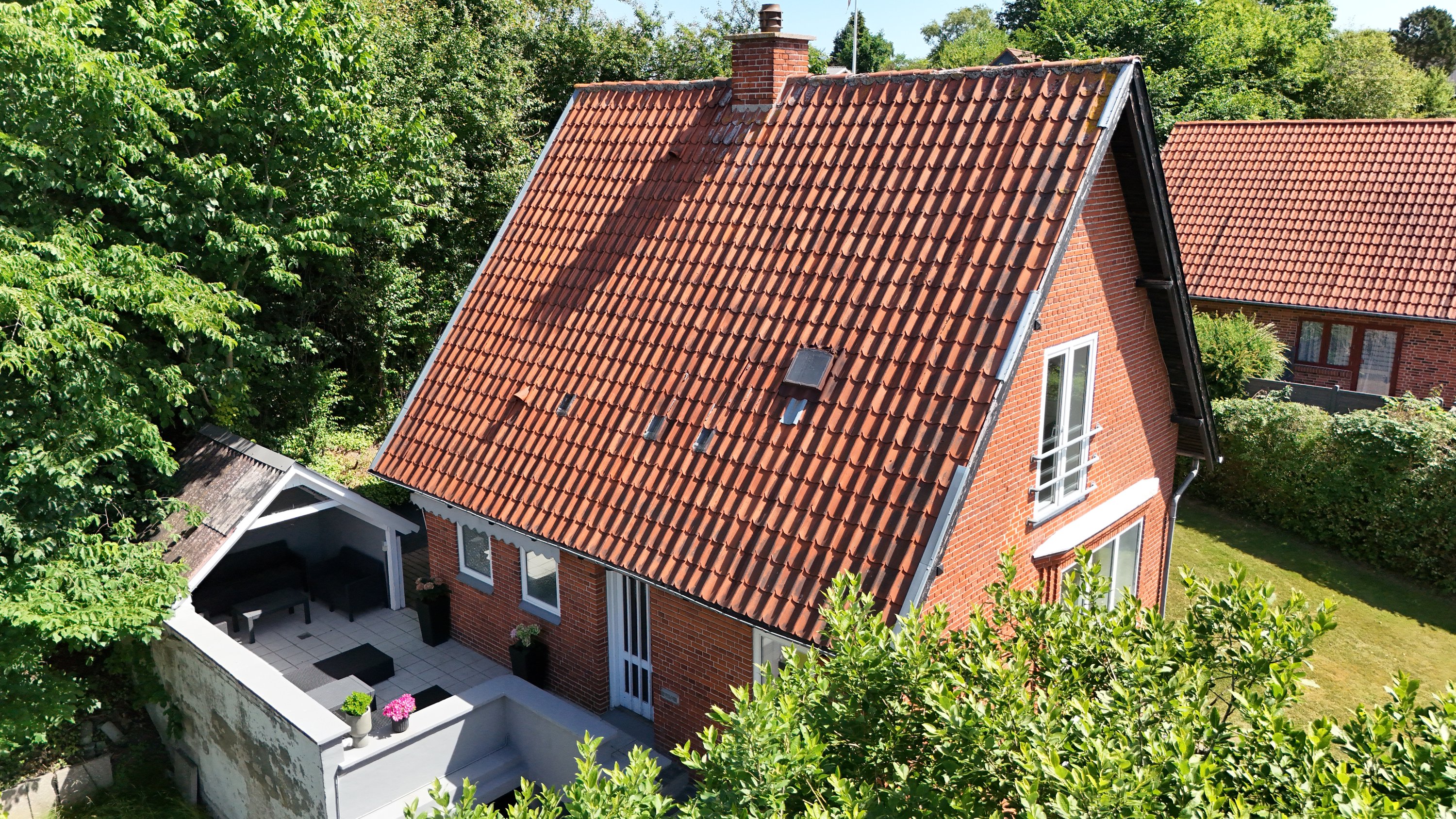 Fremhævet drone1 billede i fuldskærmstilstand. Billede af Elmevej 11, Hobro By, 9500 Hobro