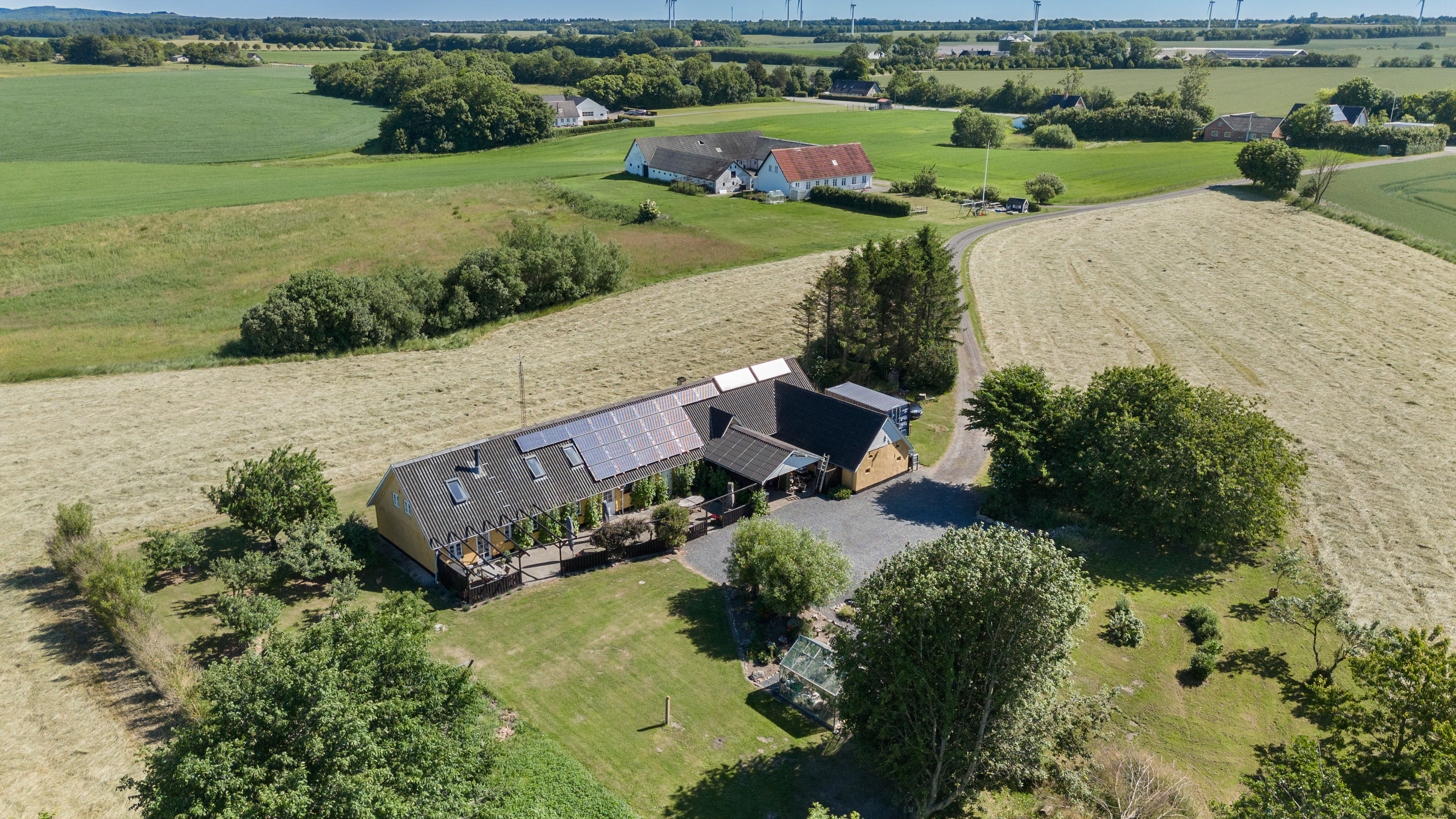 Fremhævet luftfoto billede i fuldskærmstilstand. Billede af Ørtoftvej 52, 9300 Sæby